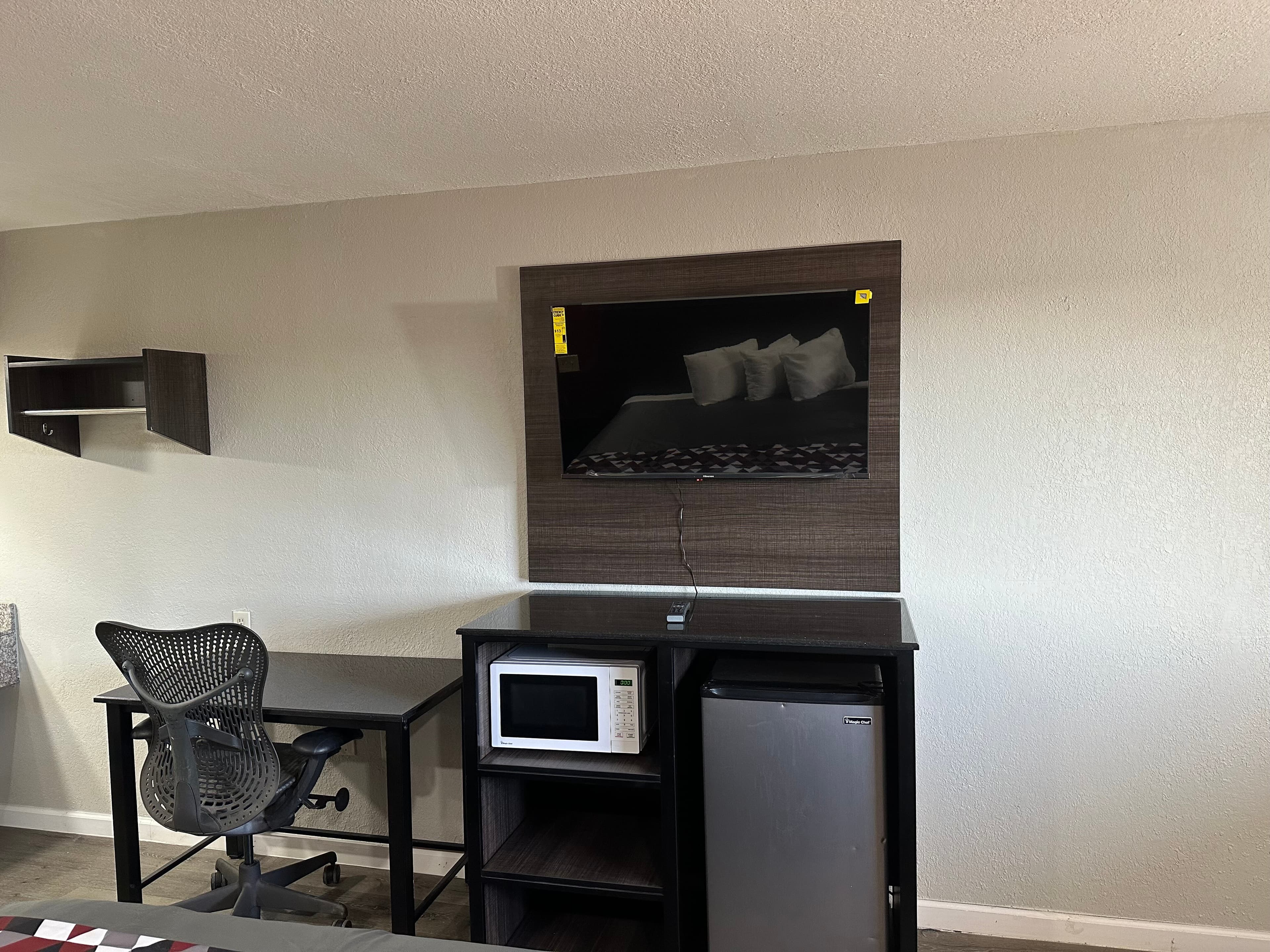 Rodeway Inn Jonesboro - Atlanta South - Image 2