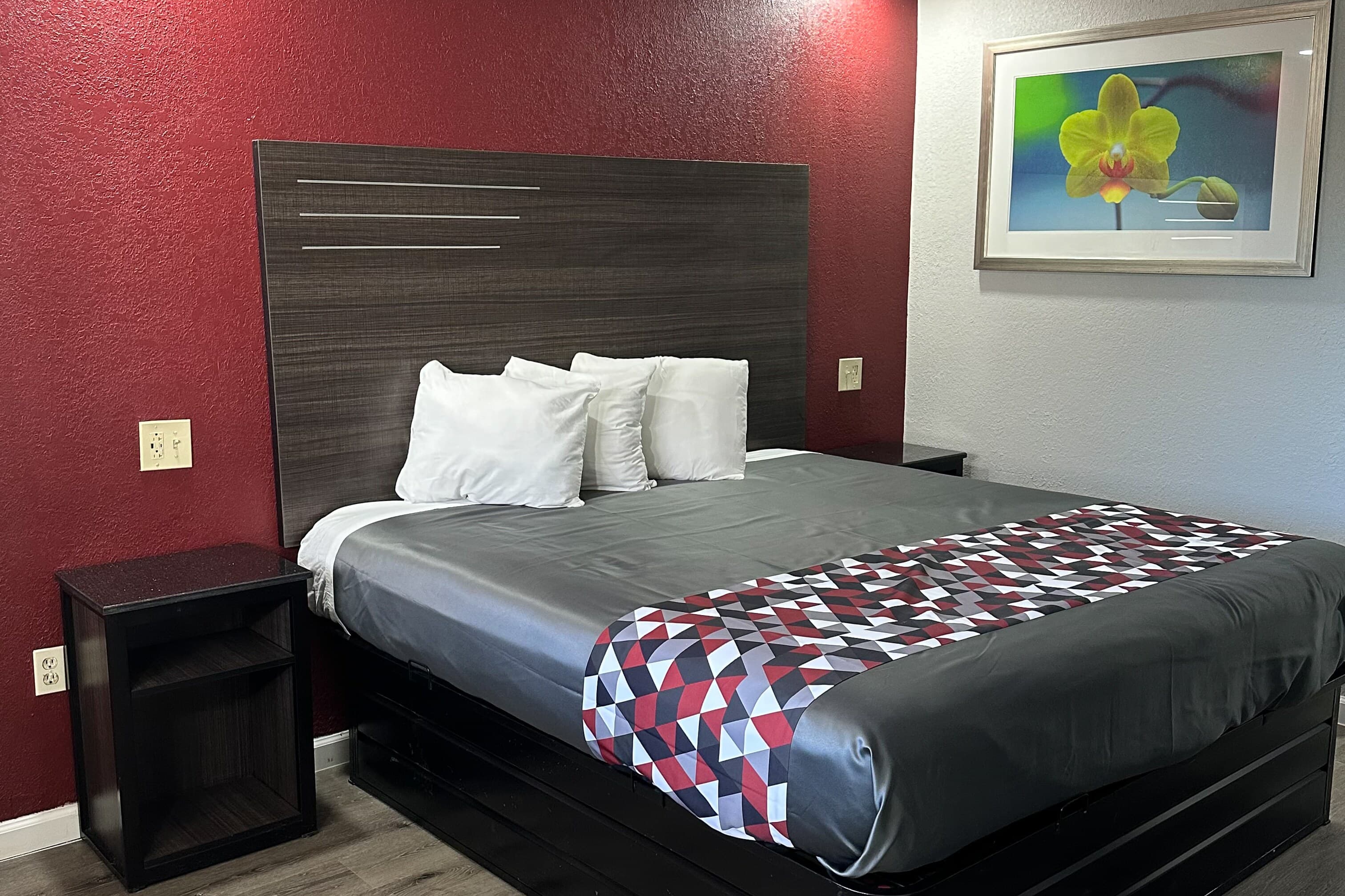 Rodeway Inn Jonesboro - Atlanta South - Image 5