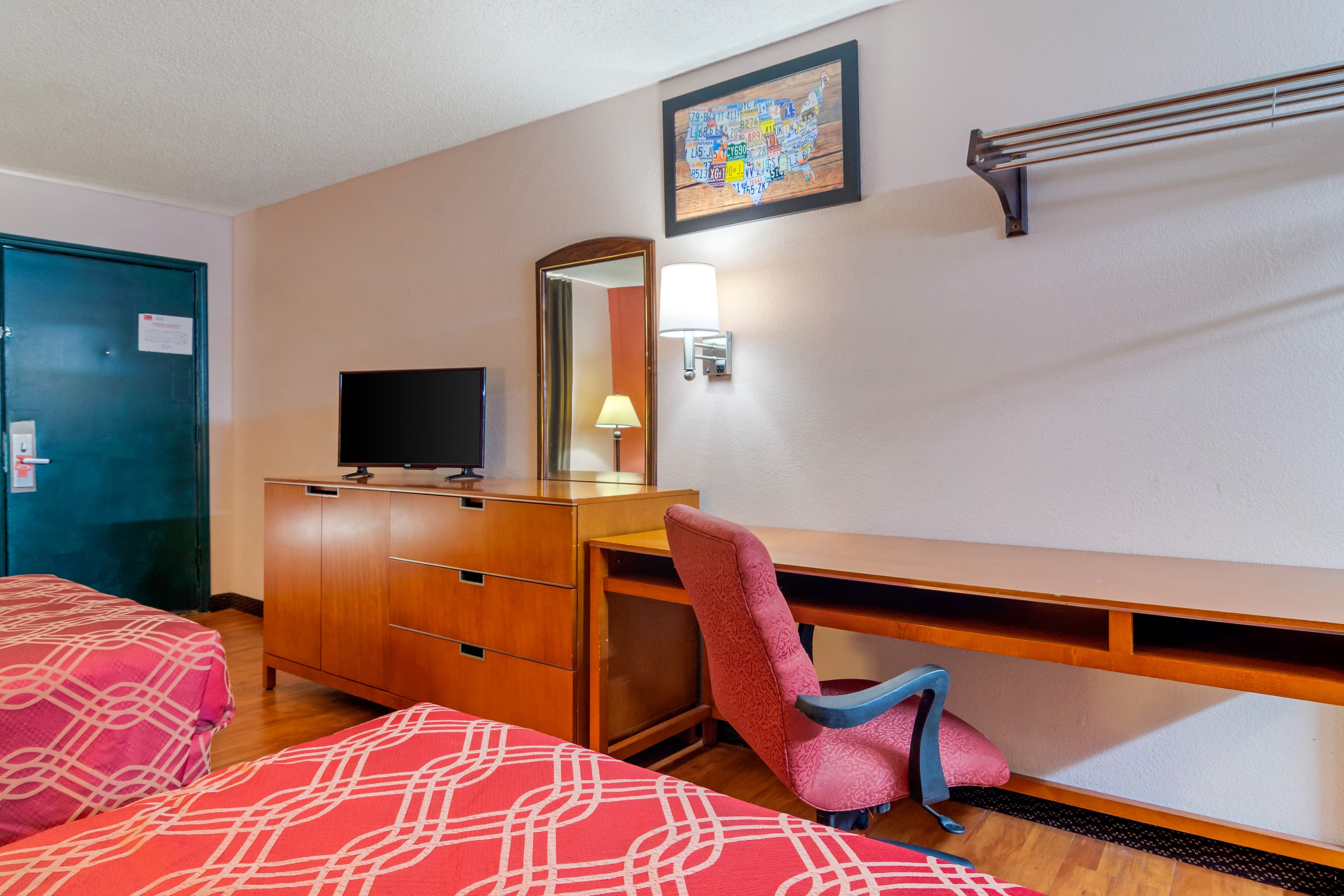 Econo Lodge Decatur - Atlanta East - Image 4