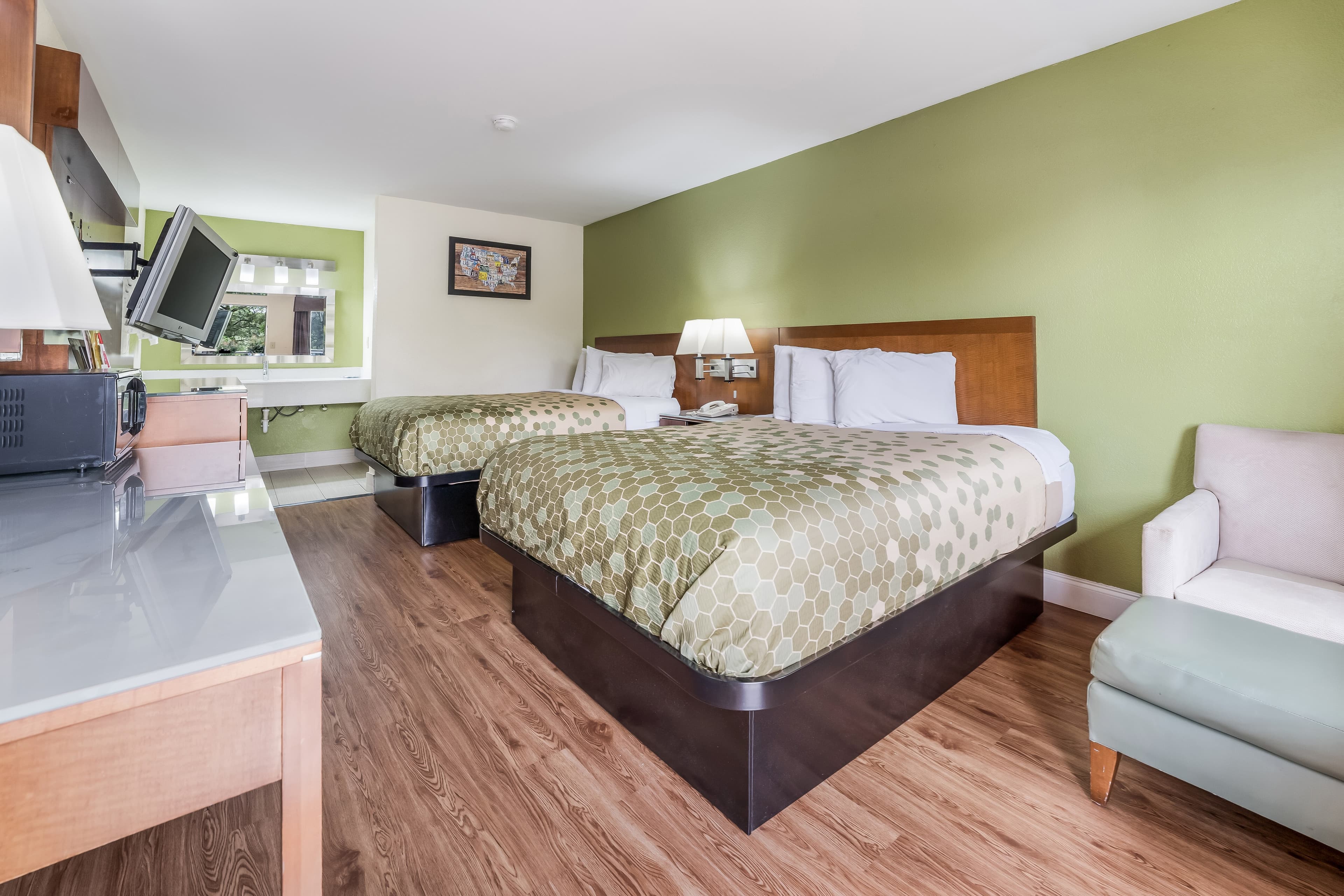 Econo Lodge Atlanta Airport East — 20