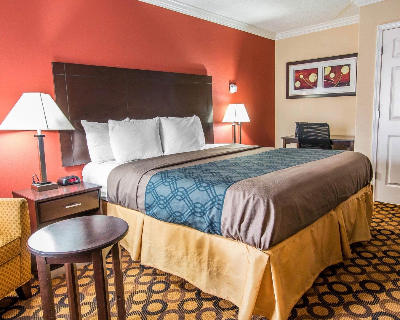 Econo Lodge Richmond Hill - Image 2