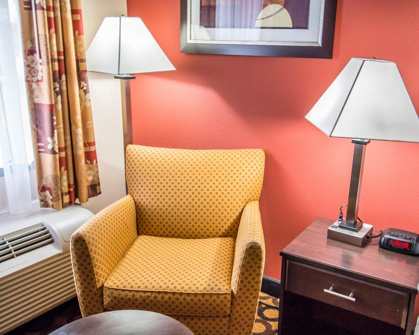 Econo Lodge Richmond Hill - Image 3