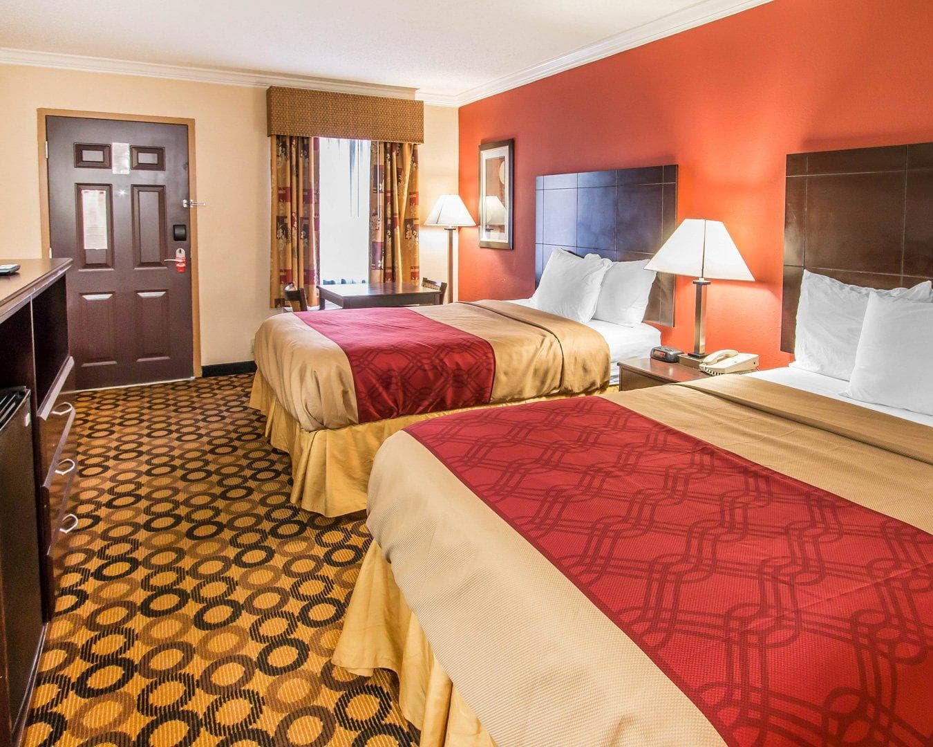 Econo Lodge Richmond Hill — 14