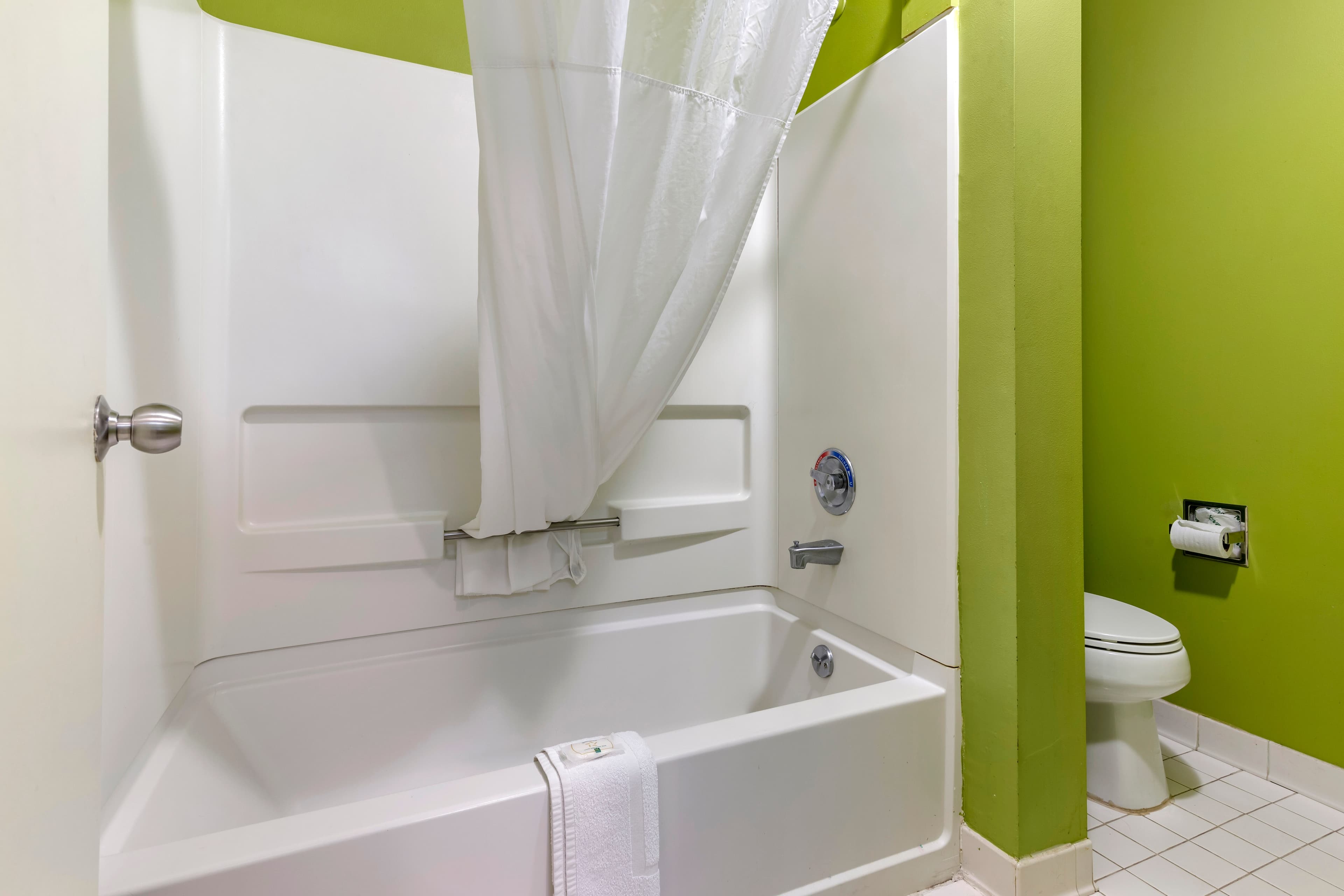 Quality Inn Brunswick - Image 5