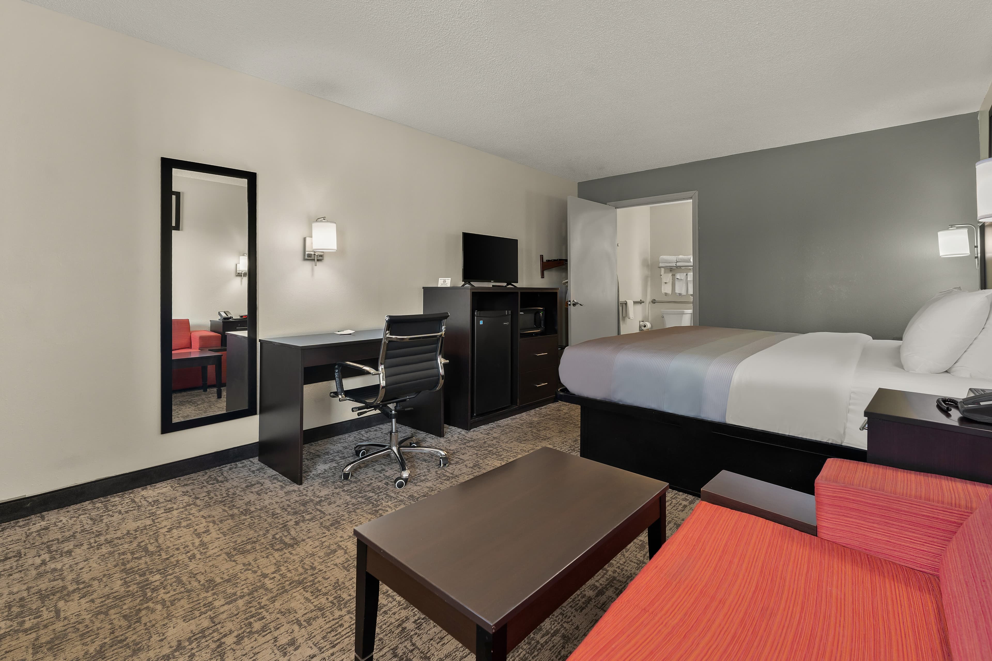 Quality Inn & Suites Dublin - Image 3
