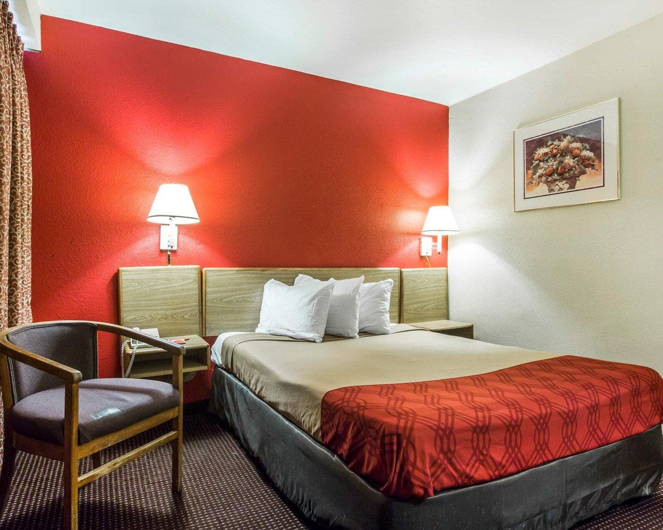 Econo Lodge Atlanta College Park — 7