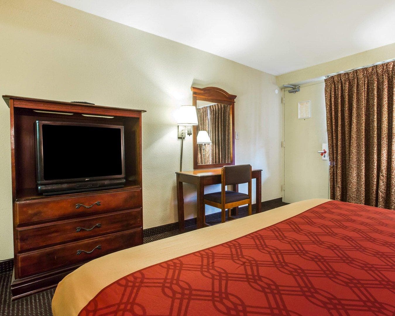 Econo Lodge Atlanta College Park — 21