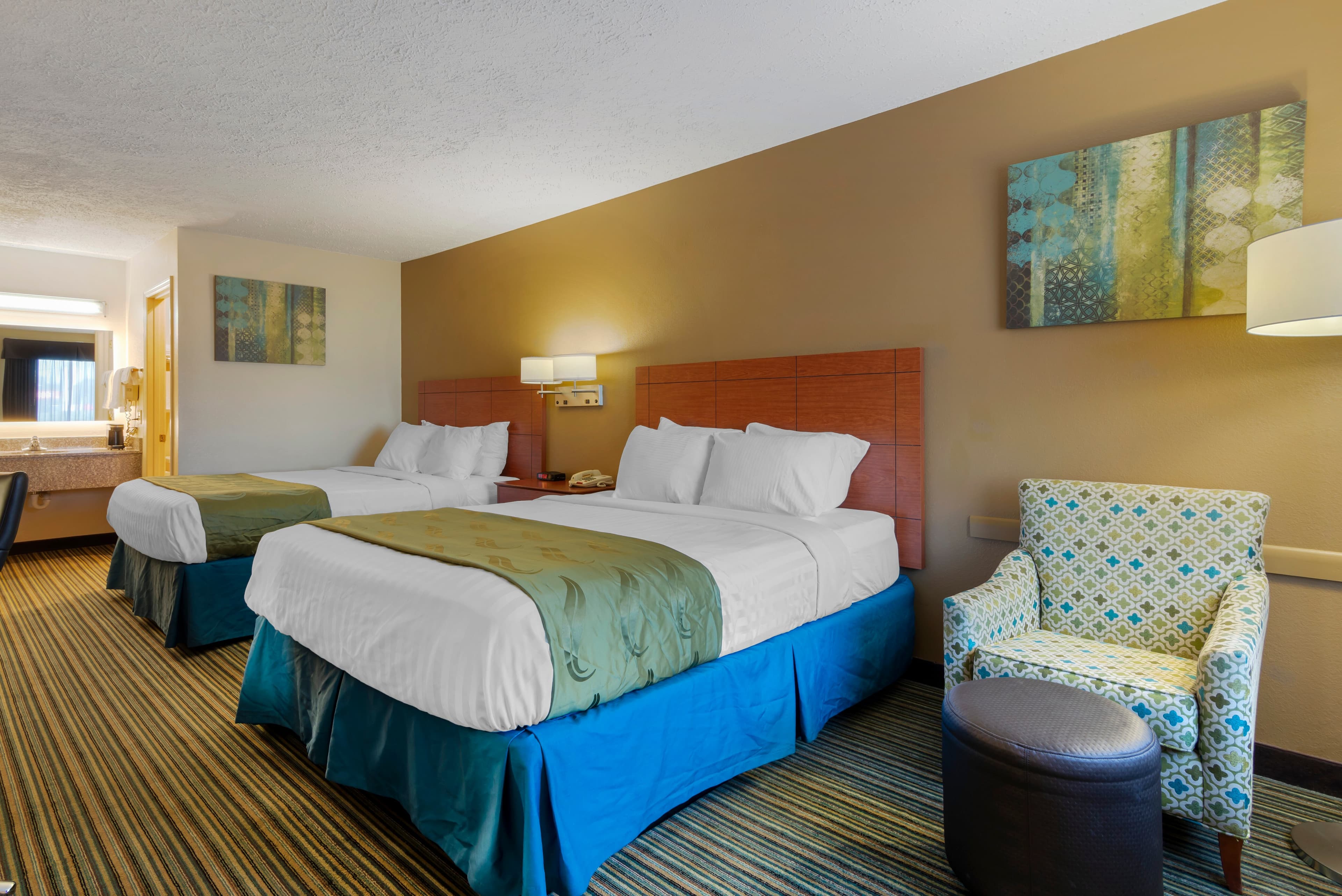 Quality Inn Ashburn - Image 2