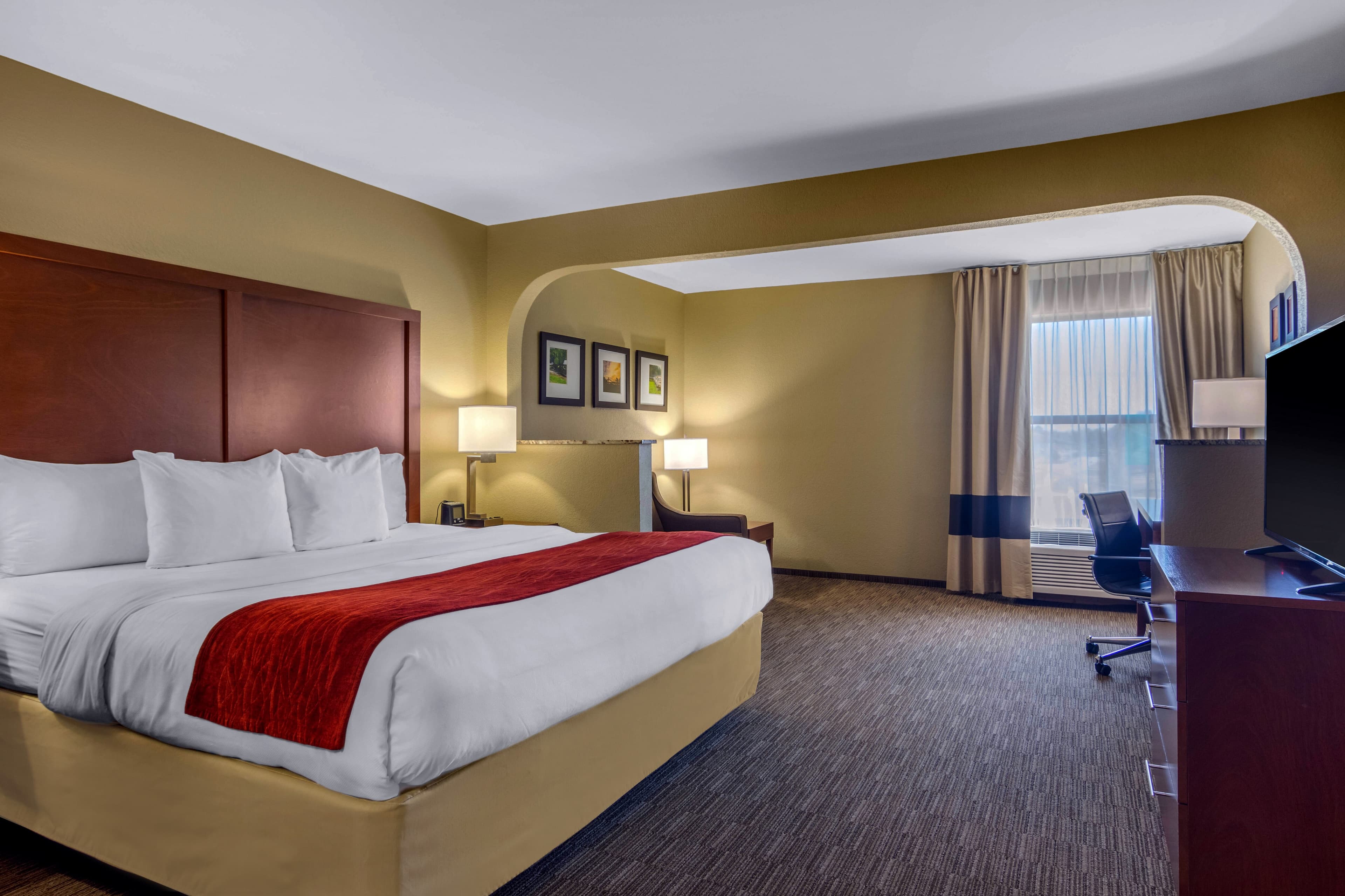 Comfort Inn & Suites LaGrange East — 11