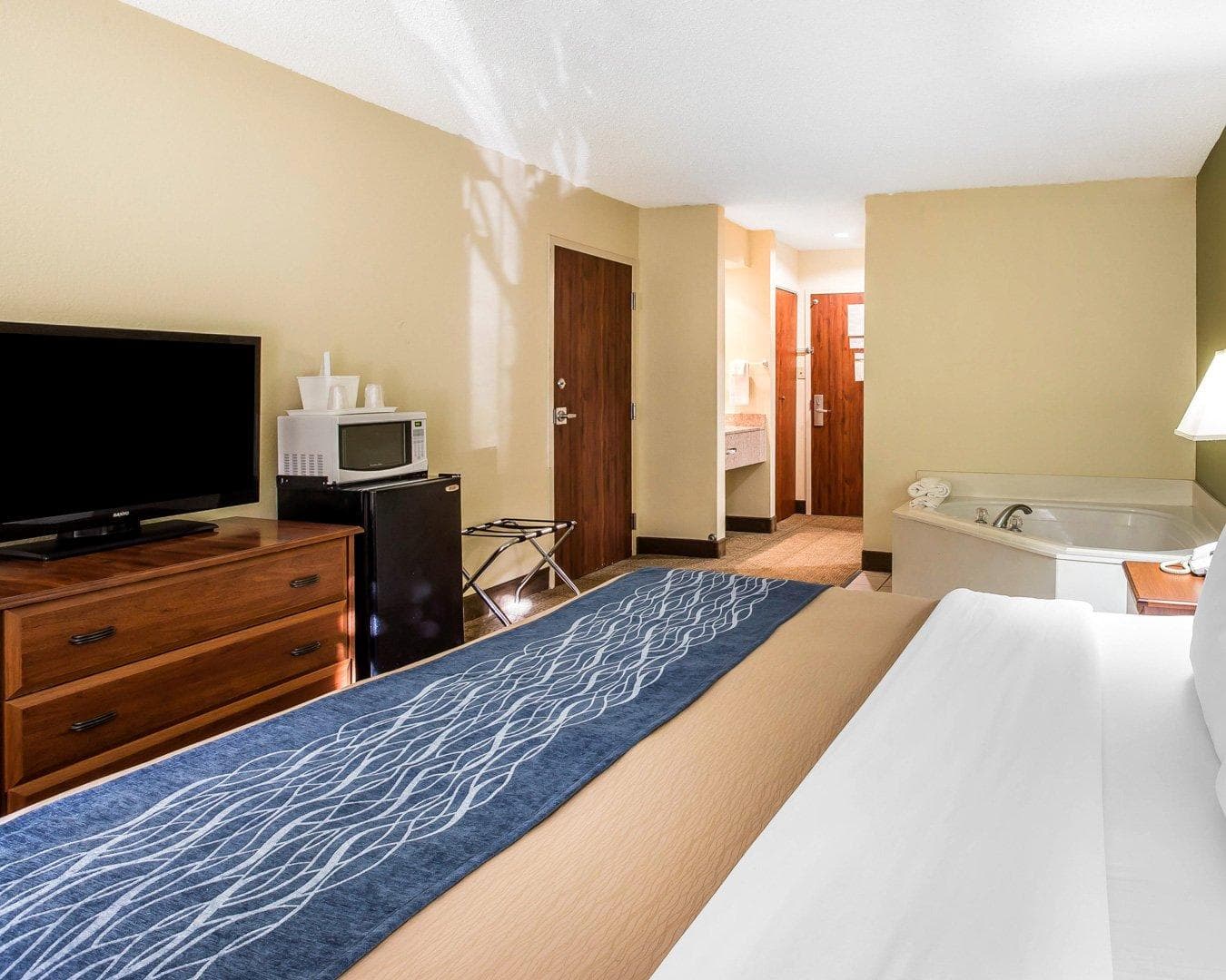 Quality Inn Darien-North Brunswick — 11