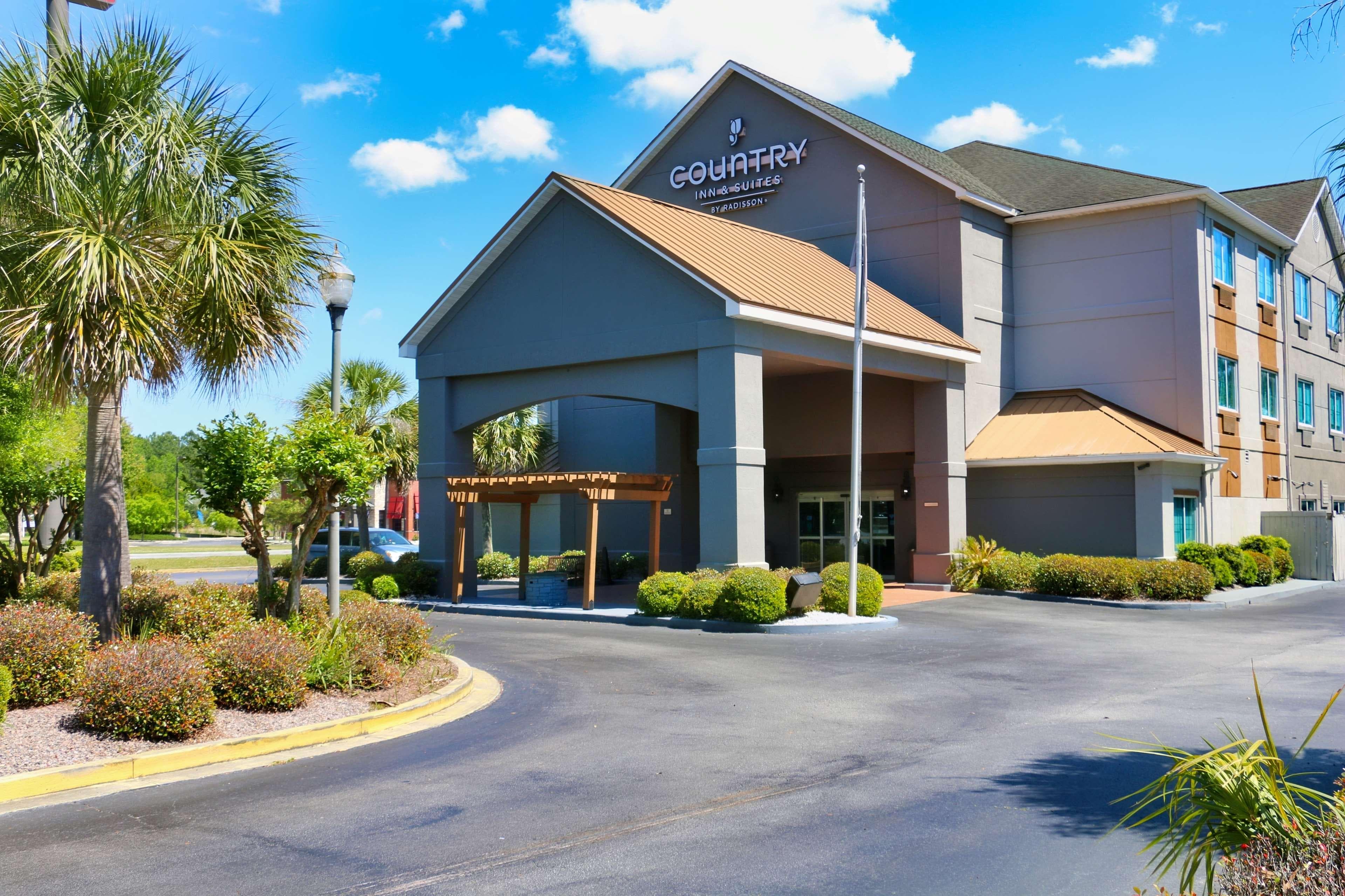 Country Inn & Suites By Radisson, Savannah Gateway, GA - Image 1