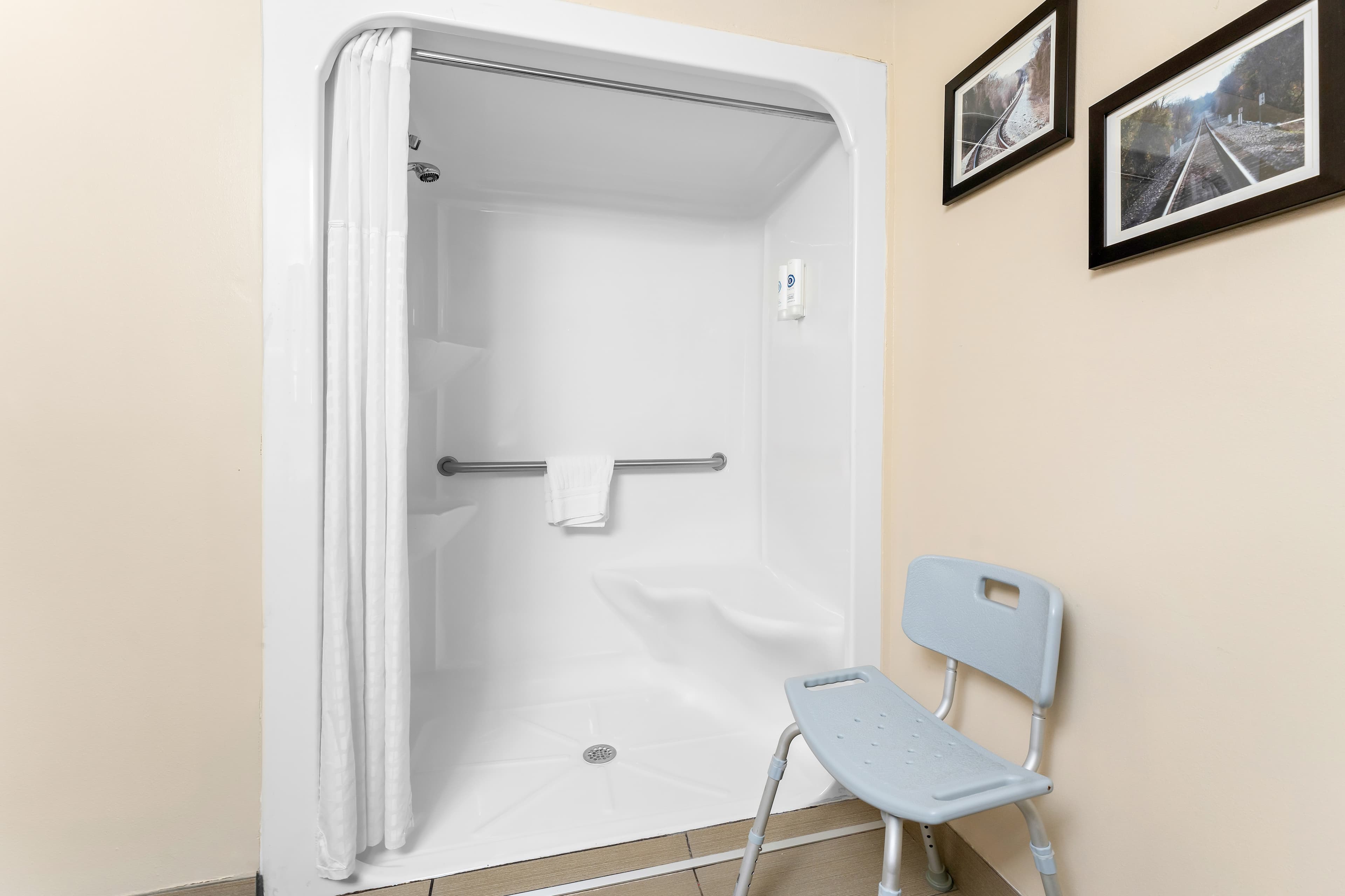 Comfort Suites near Robins Air Force Base — 6