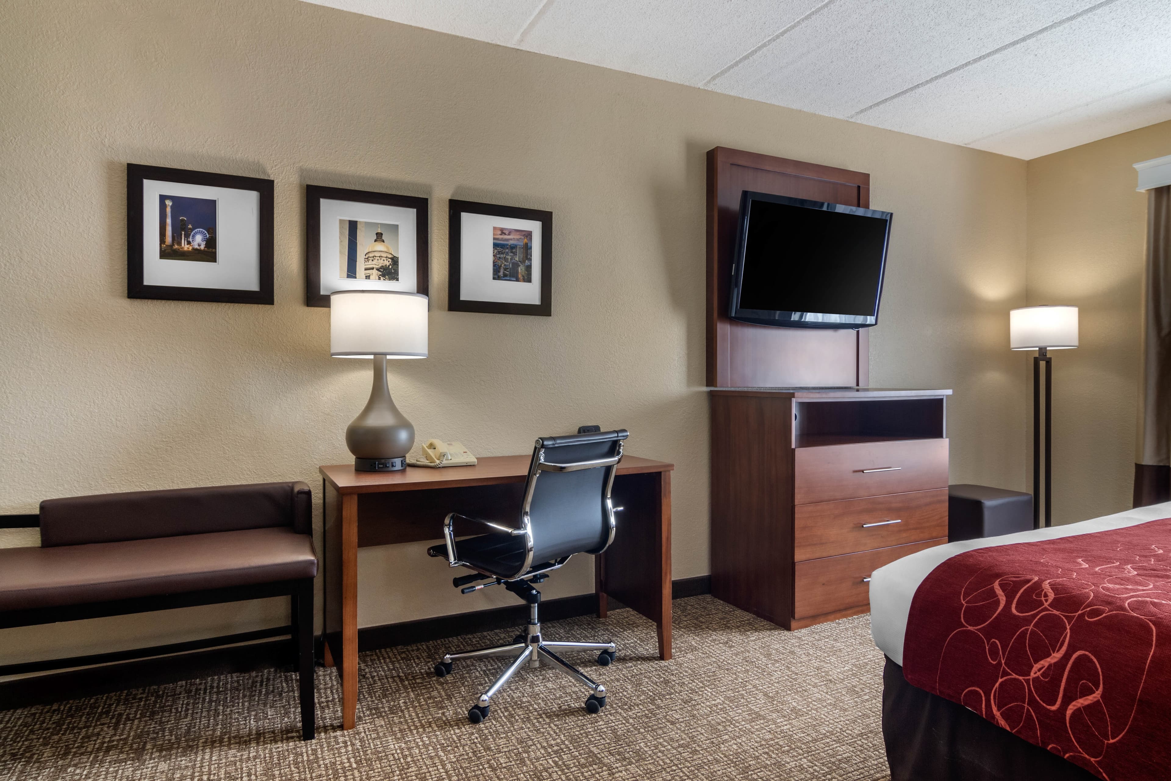 Comfort Suites Woodstock - Atlanta North - Image 4