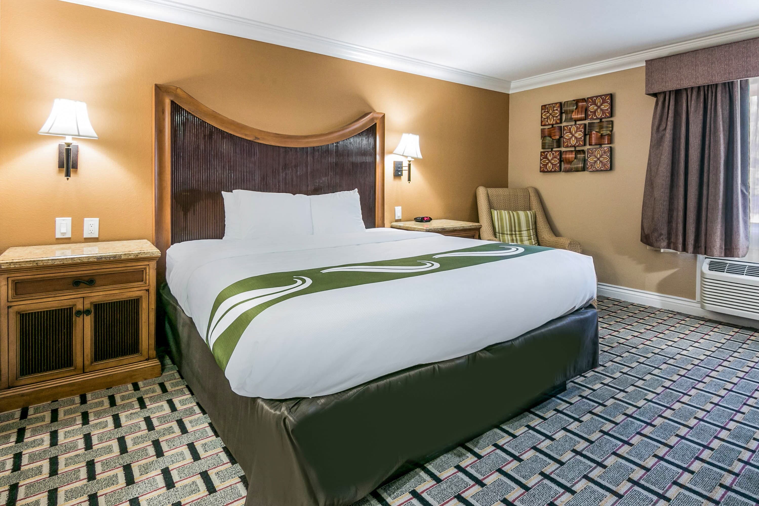 Quality Inn & Suites Atlanta Airport South - Image 1
