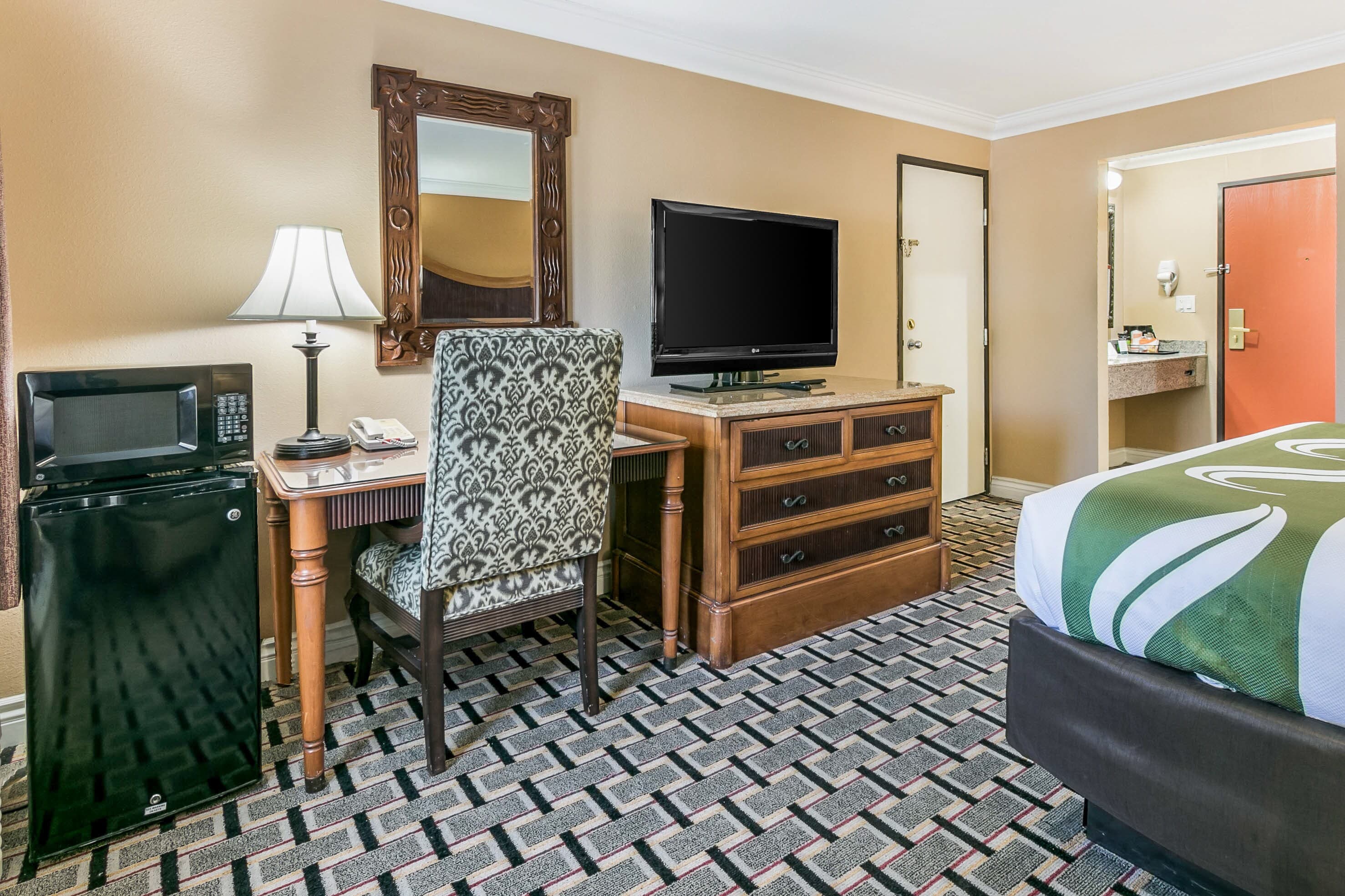 Quality Inn & Suites Atlanta Airport South — 7