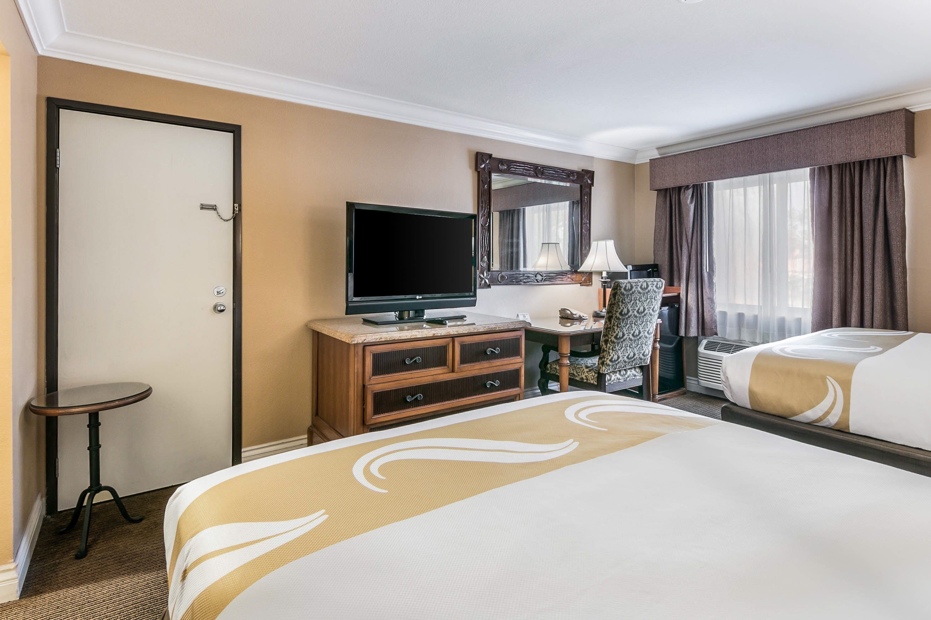 Quality Inn & Suites Atlanta Airport South — 10