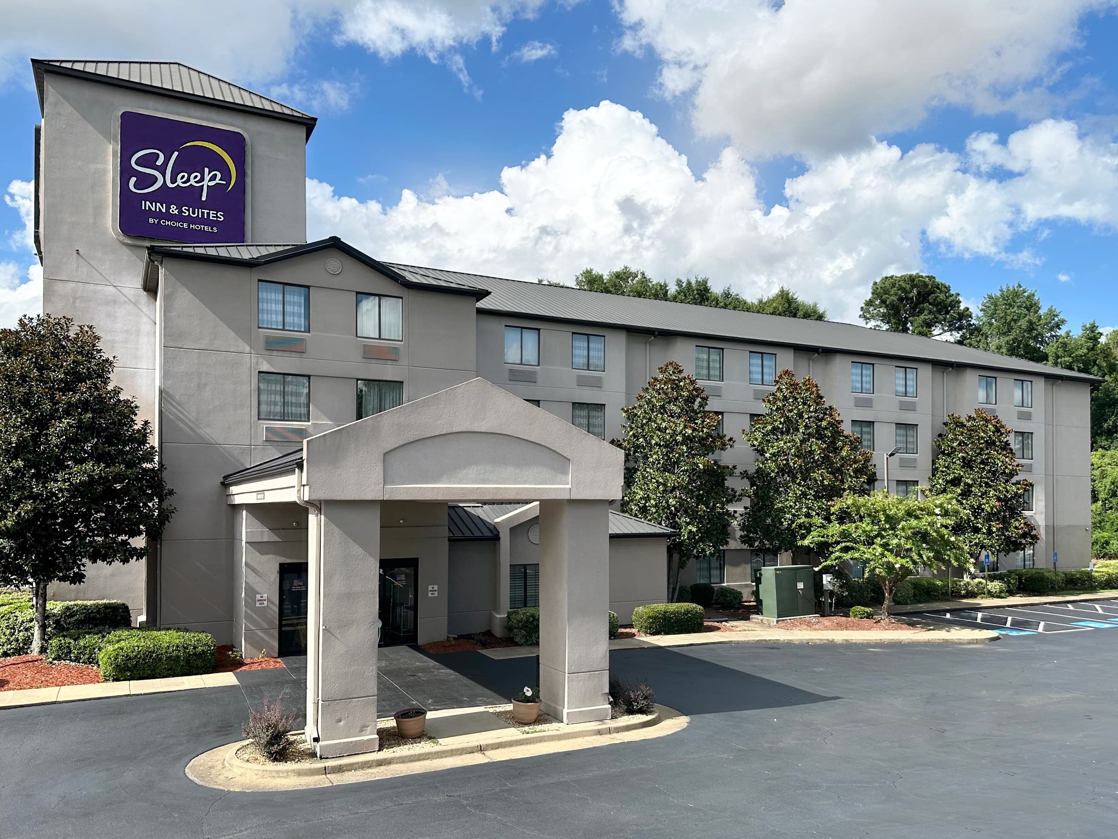 Sleep Inn & Suites Columbus - State University Area - Image 1