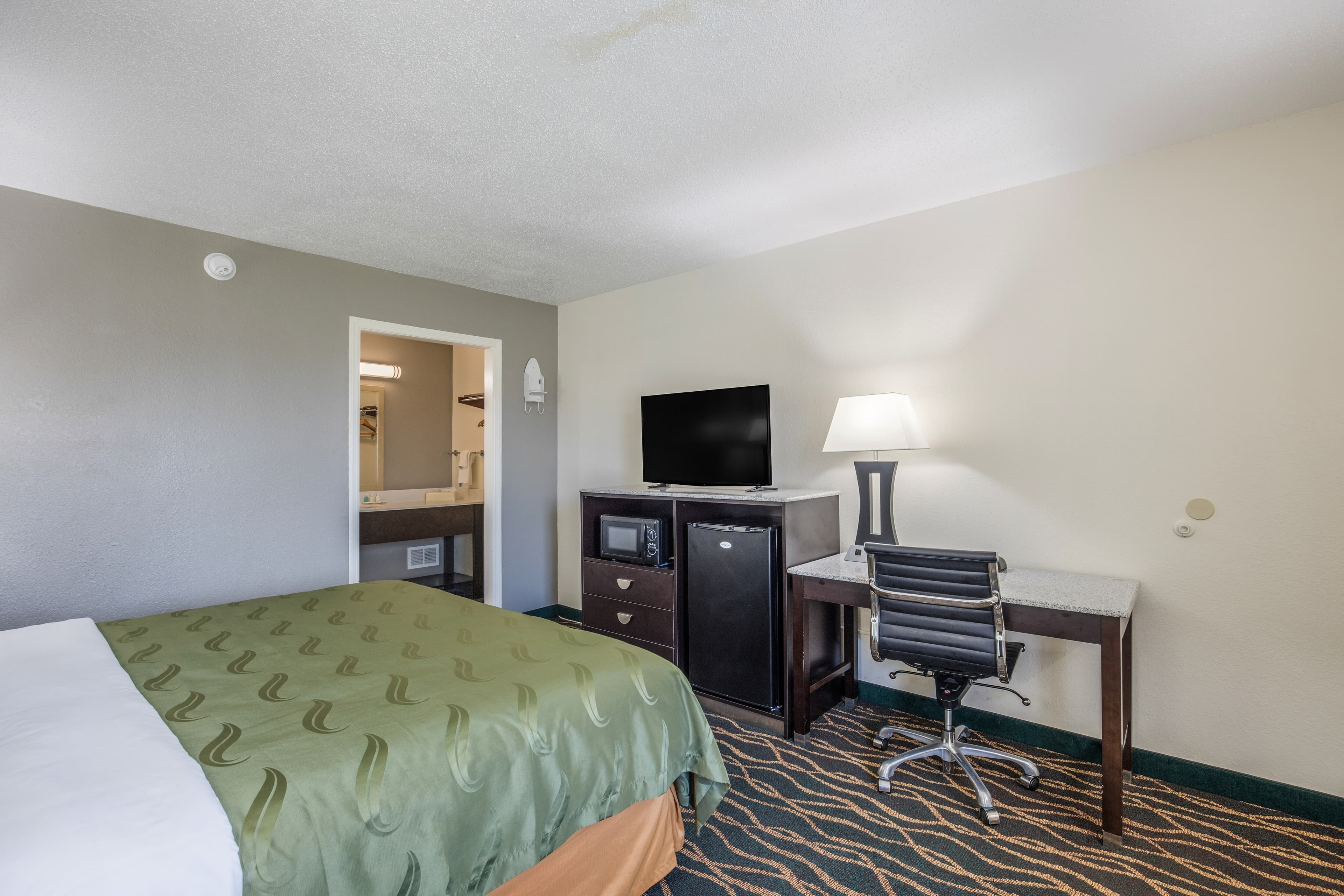 Quality Inn & Suites Conference Center — 24