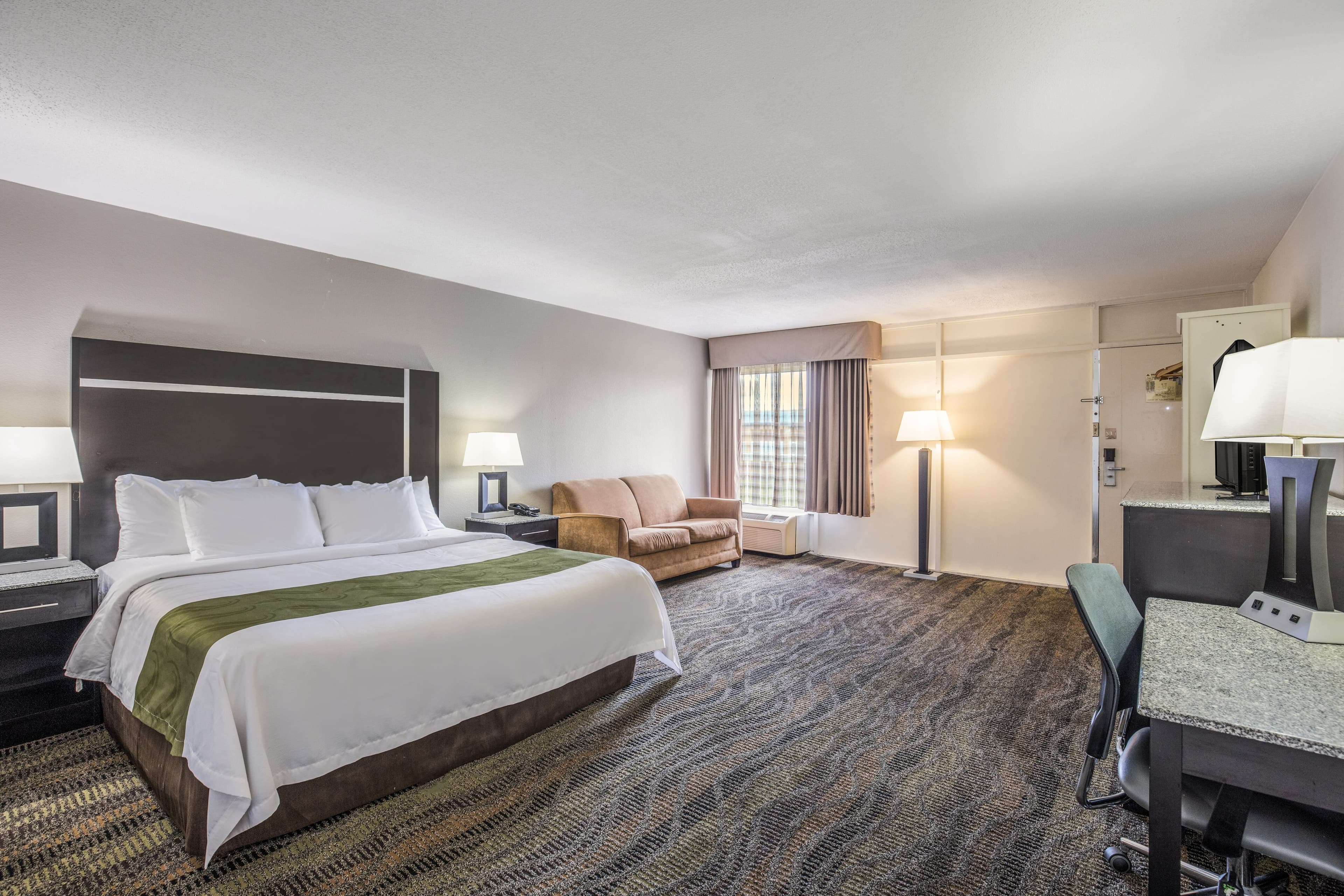Quality Inn & Suites Conference Center — 34