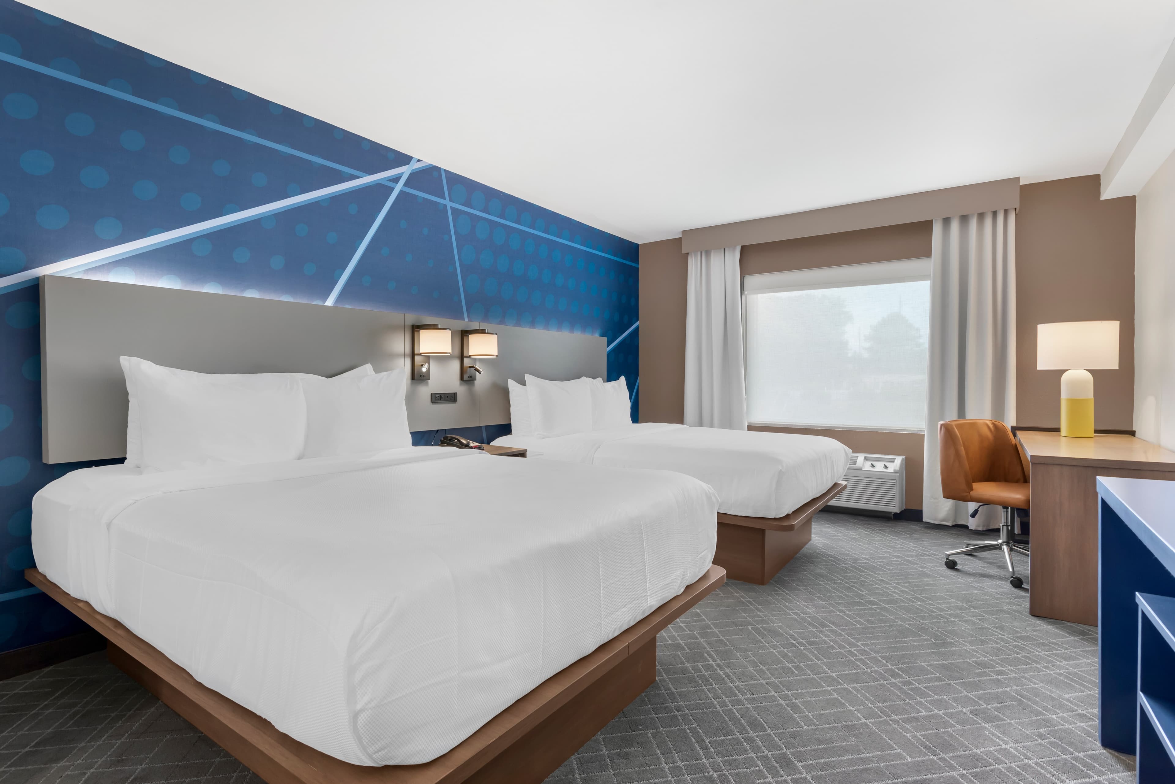 Comfort Inn & Suites Suwanee - Sugarloaf - Image 2