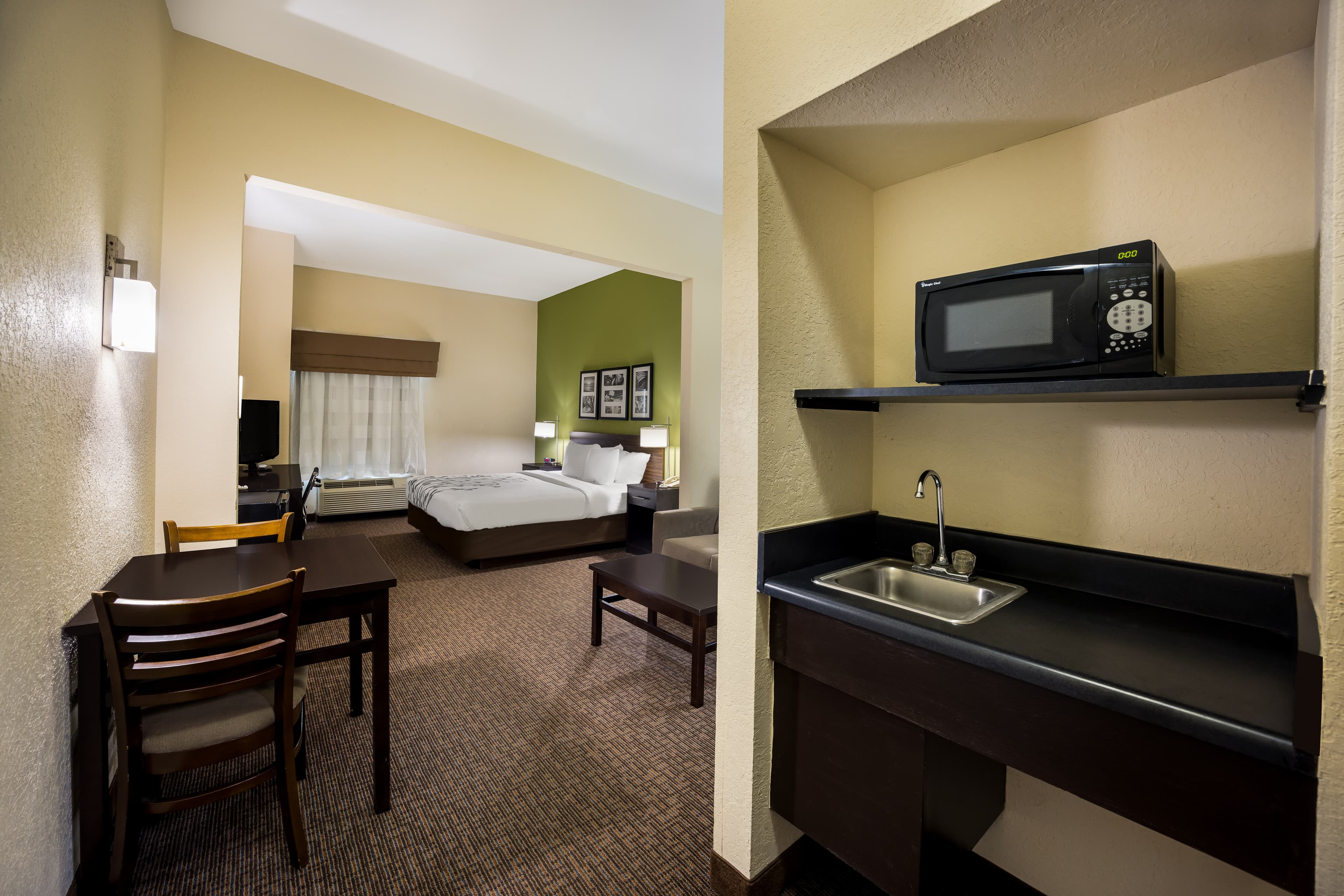 Sleep Inn & Suites Valdosta Mall Area — 13