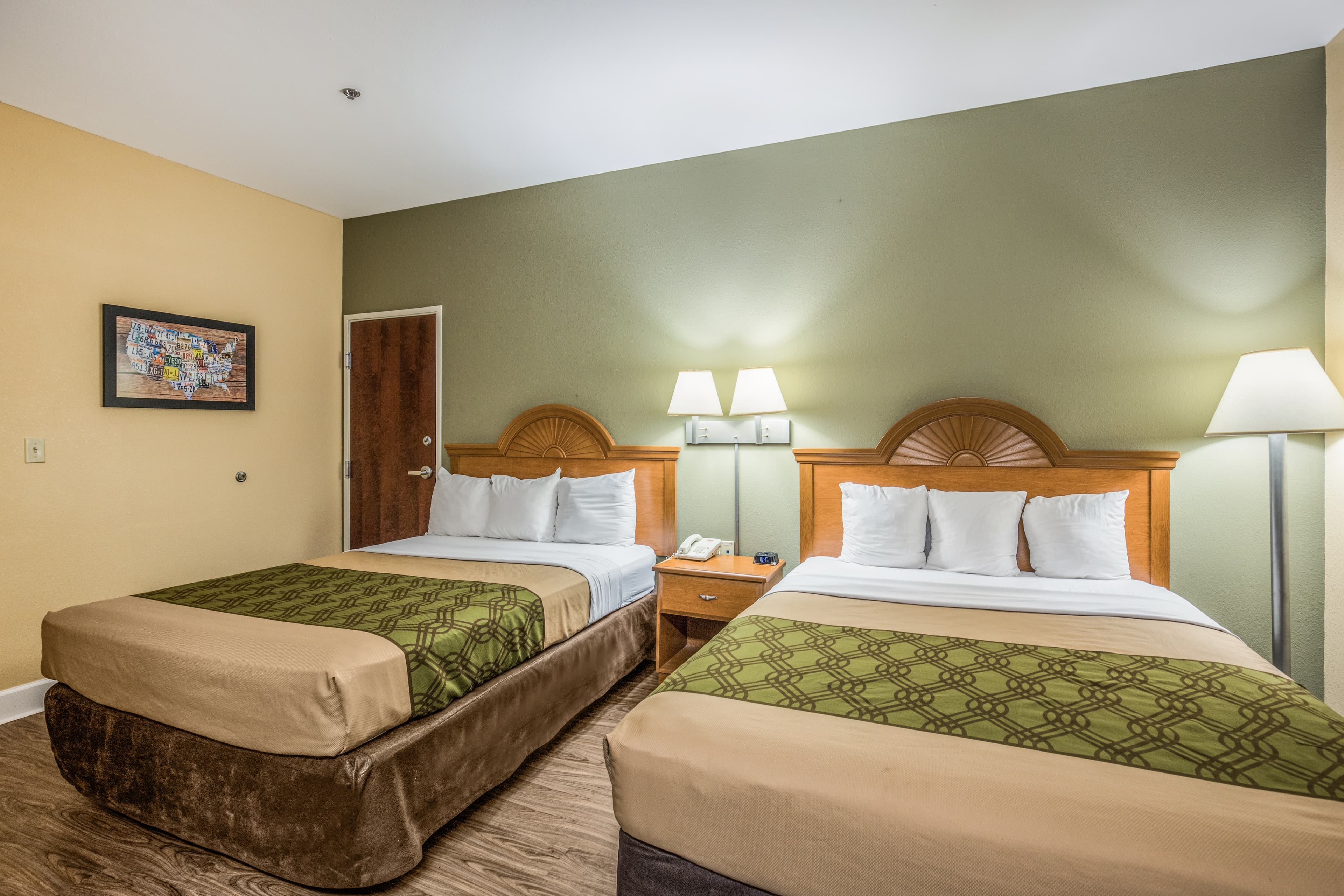 Econo Lodge Valdosta Mall Area — 18