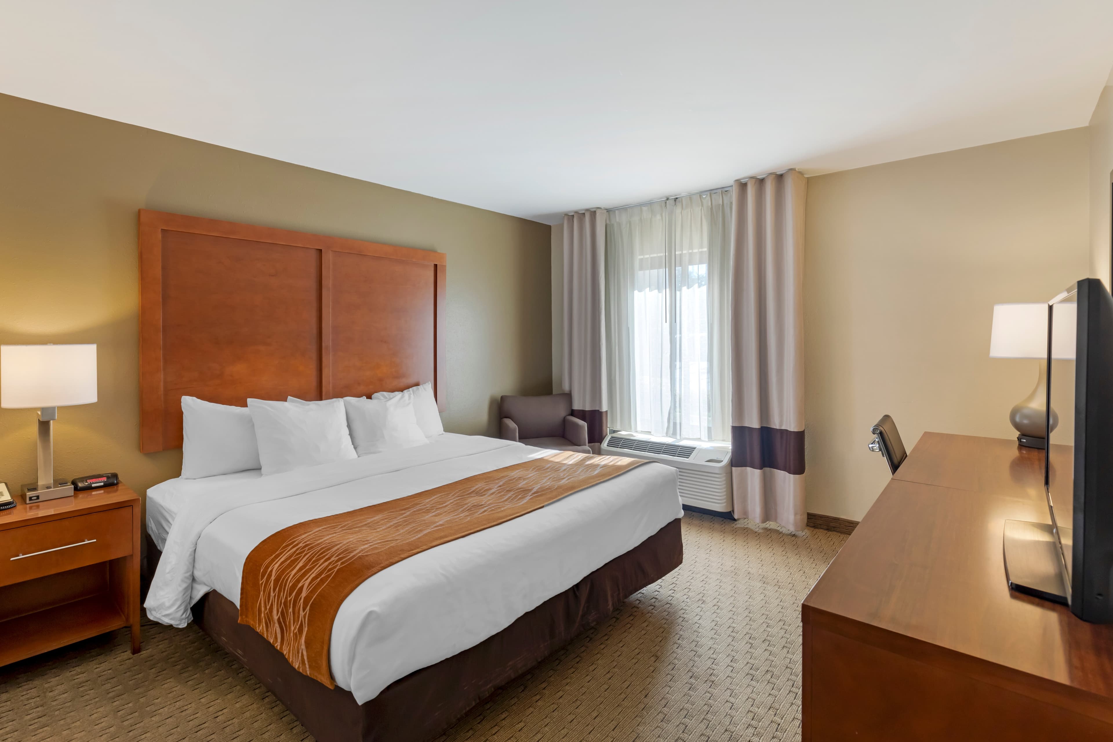 Comfort Inn Kennesaw - Image 2
