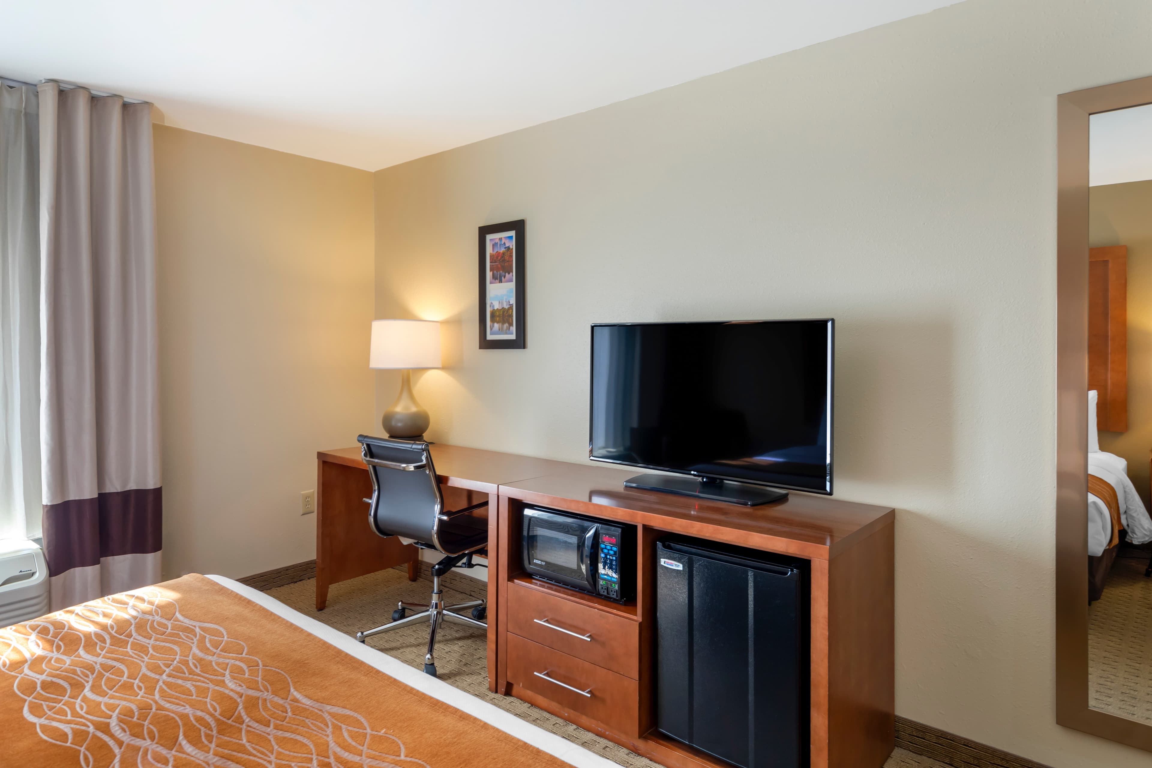 Comfort Inn Kennesaw - Image 4