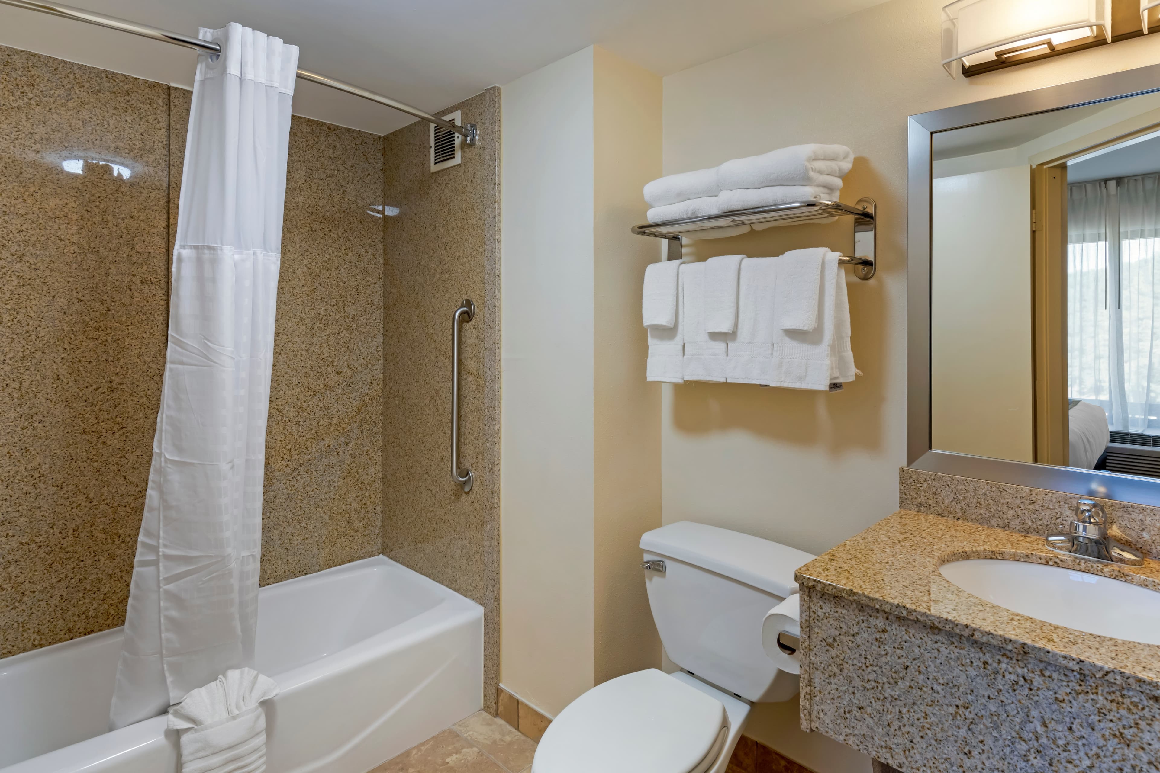 Comfort Inn Kennesaw — 13