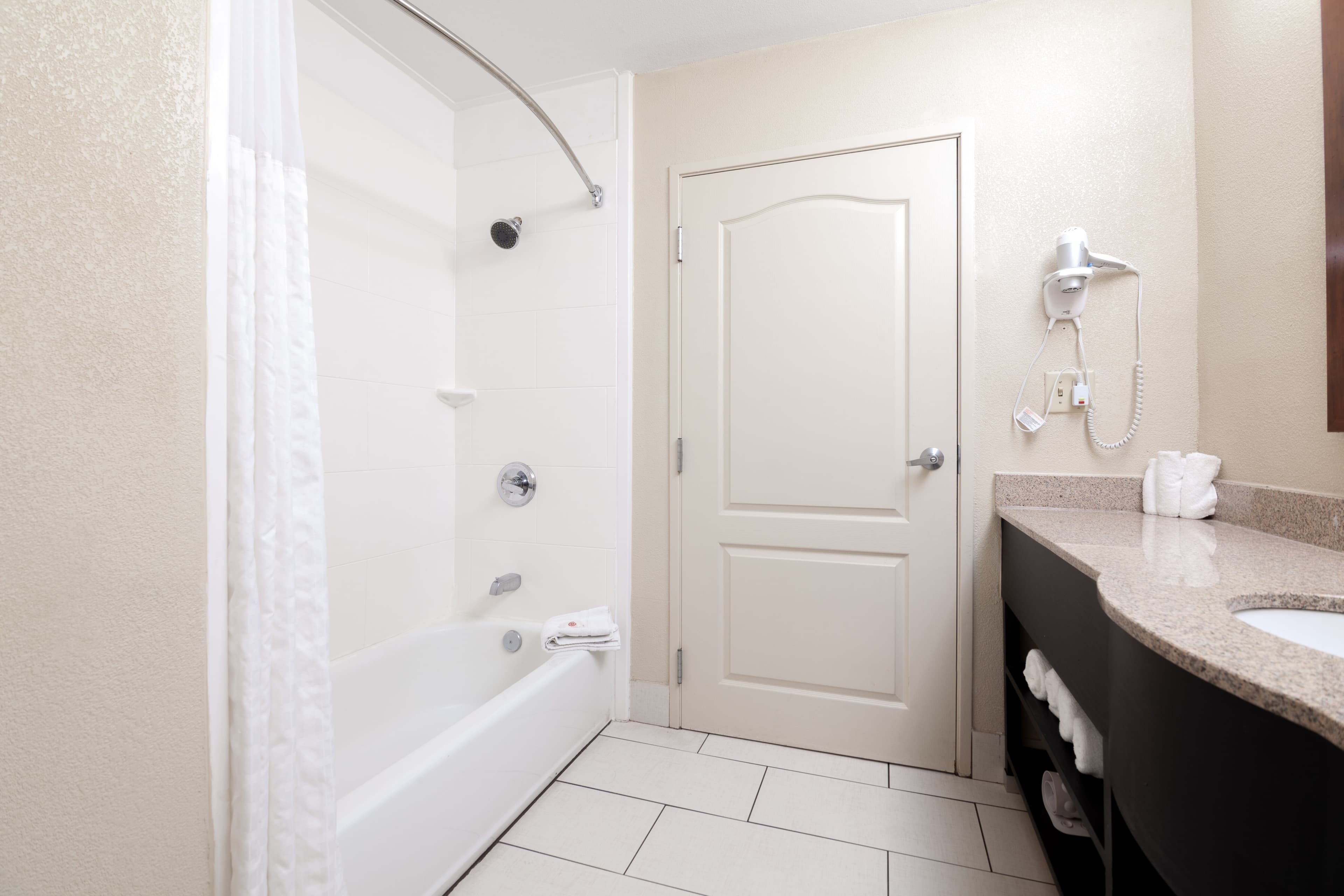 Comfort Suites Morrow- Atlanta South — 8