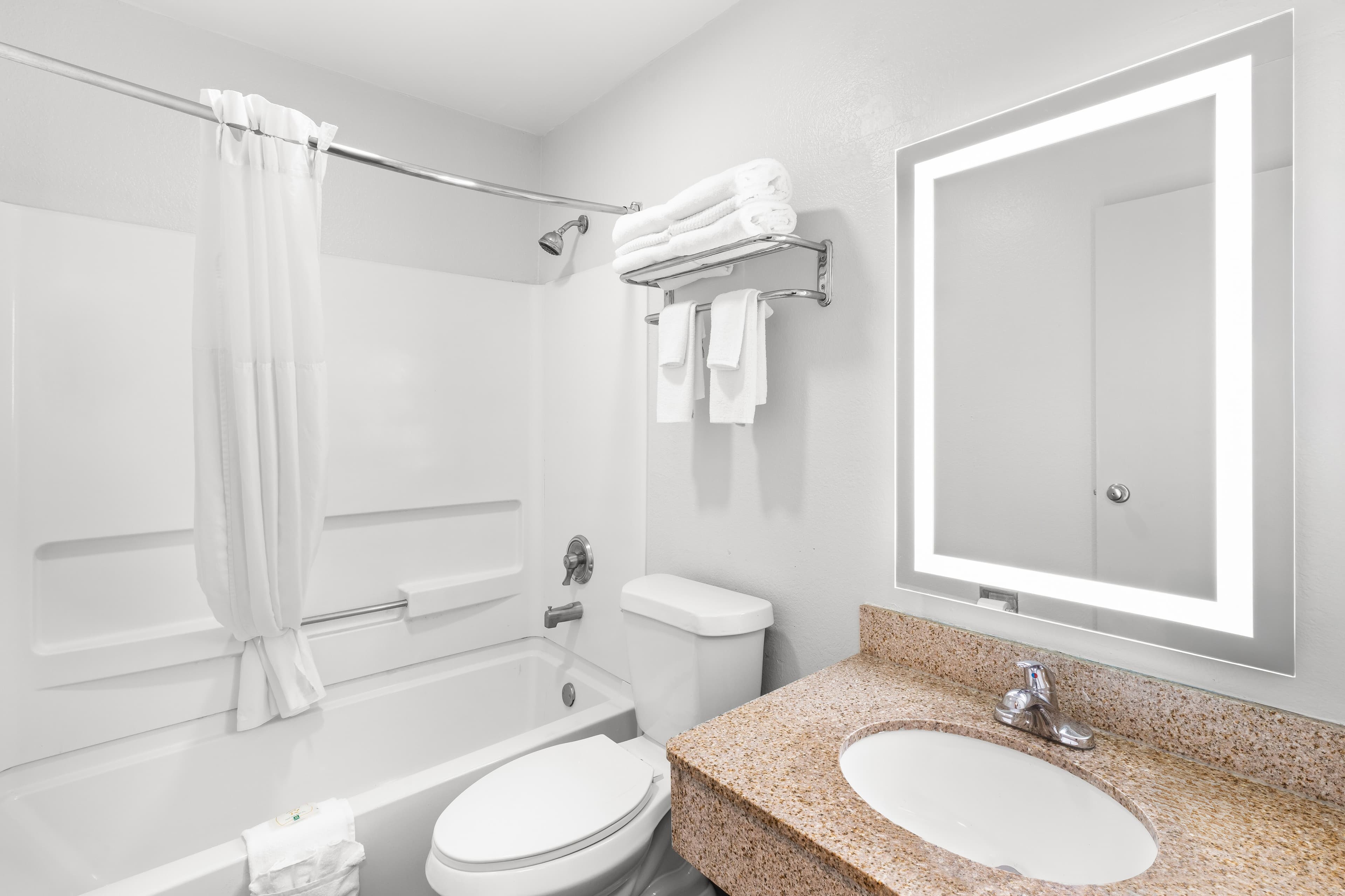 Quality Inn Atlanta Airport-Central — 6