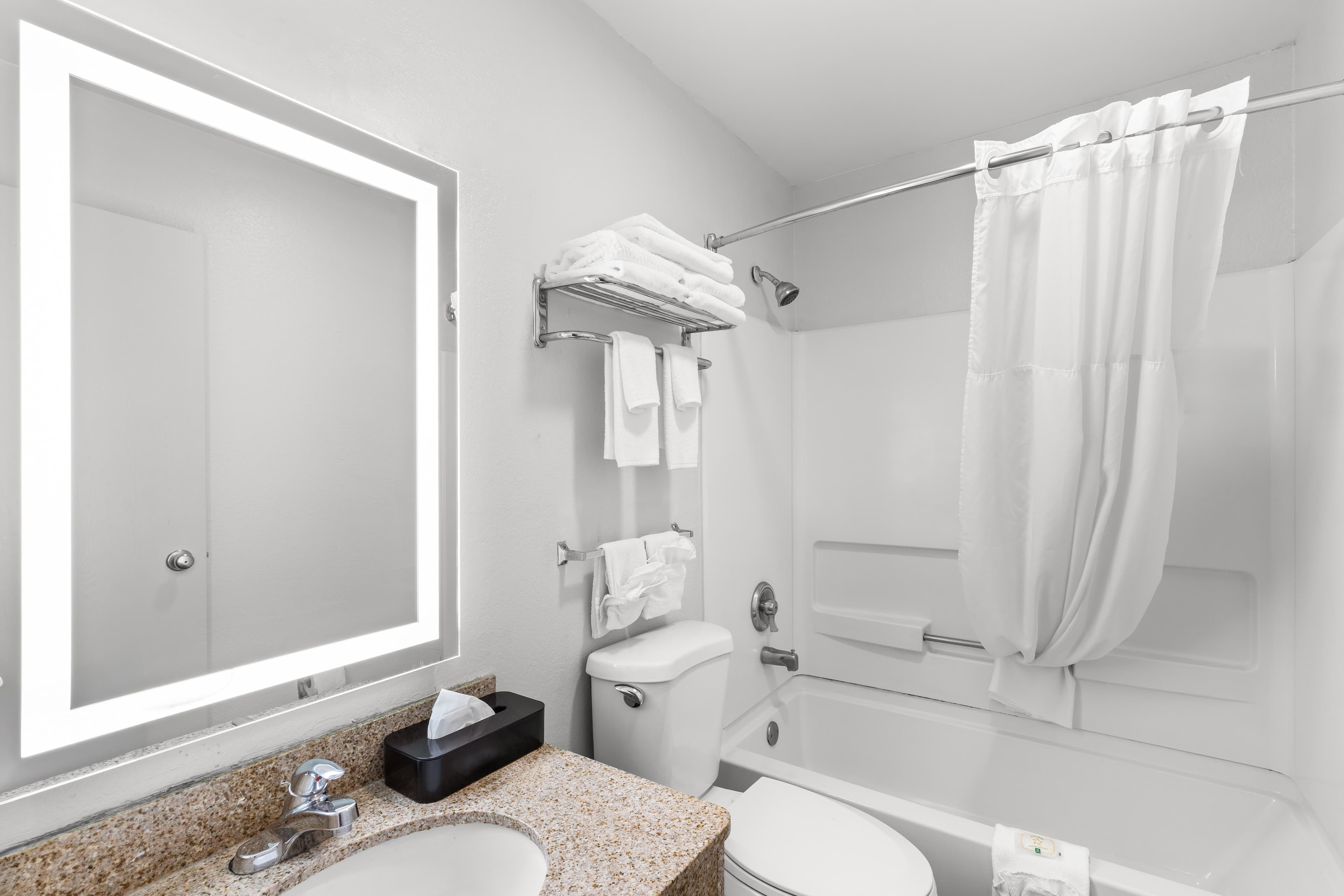 Quality Inn Atlanta Airport-Central — 7