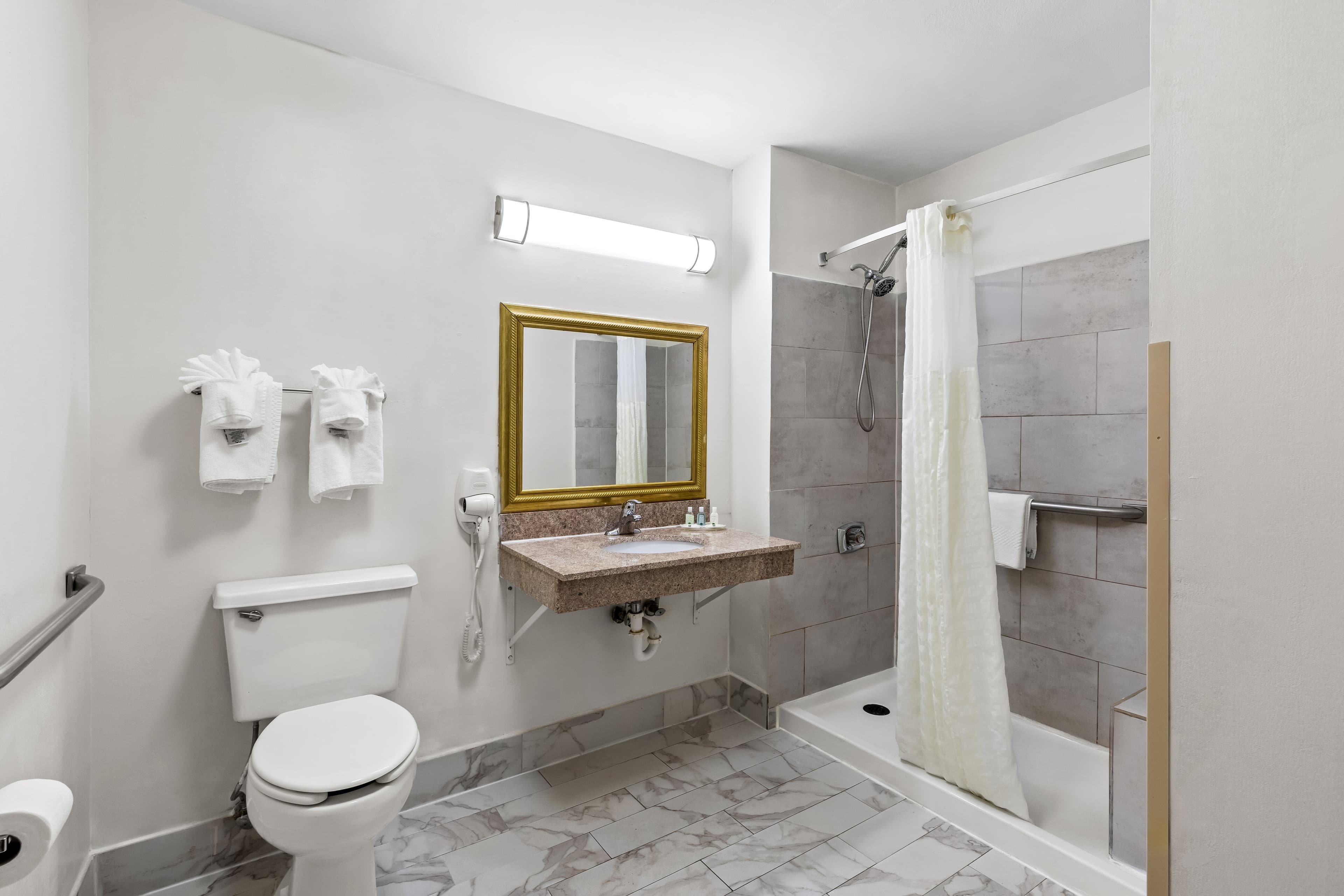 Quality Inn Marietta near Dobbins ARB — 8
