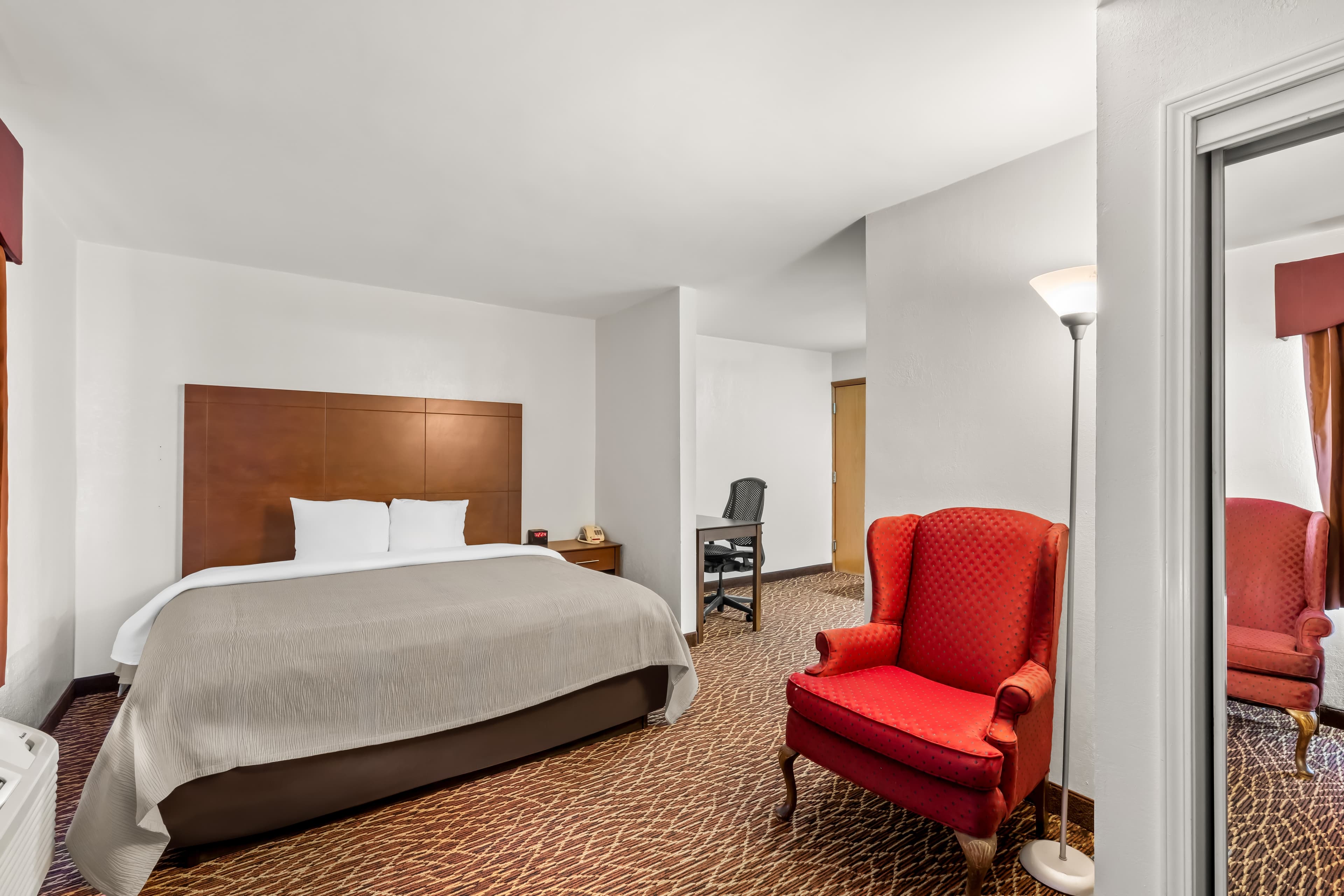 Quality Inn Marietta near Dobbins ARB — 17