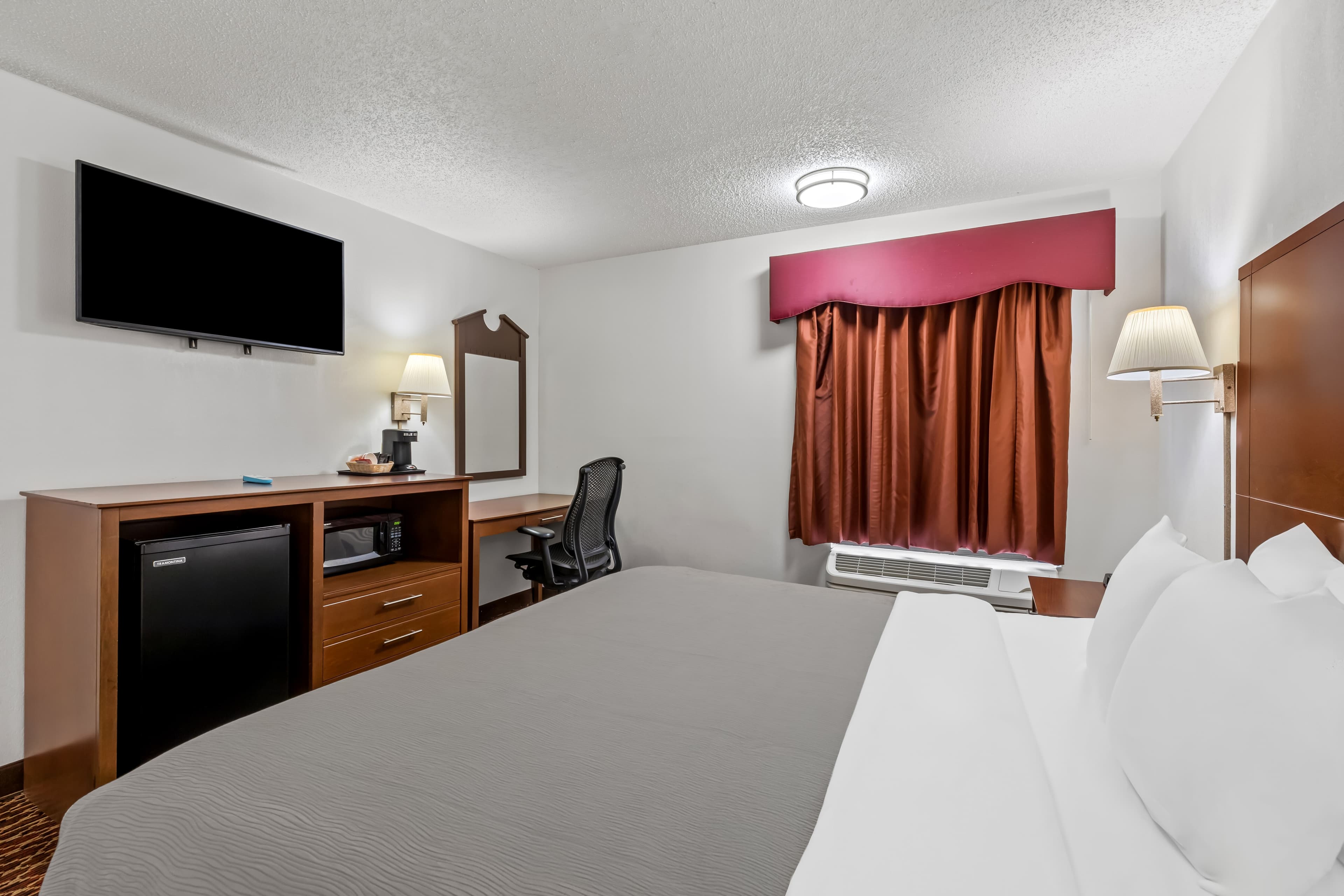 Quality Inn Marietta near Dobbins ARB — 14
