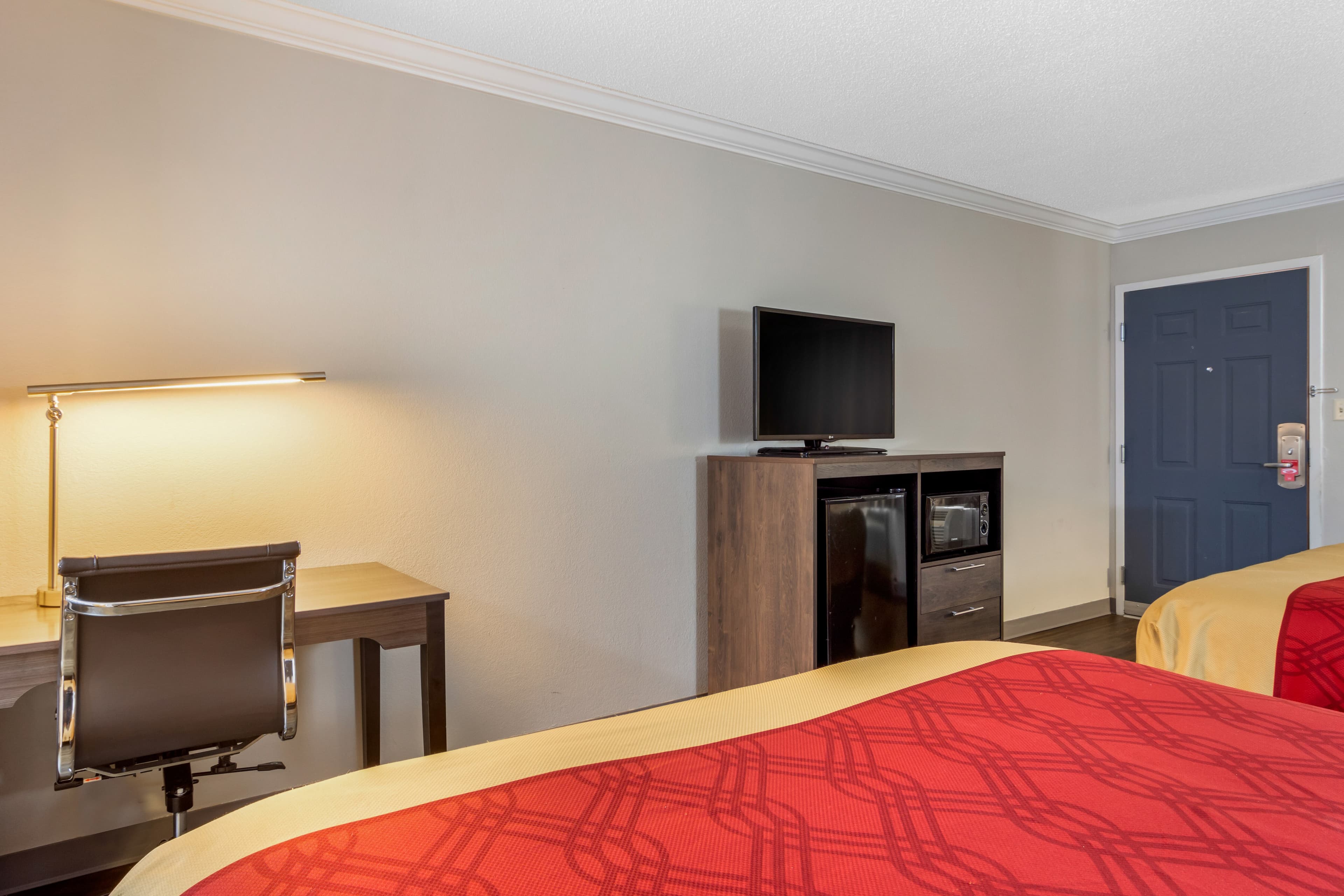 Econo Lodge Byron - Warner Robins — 24
