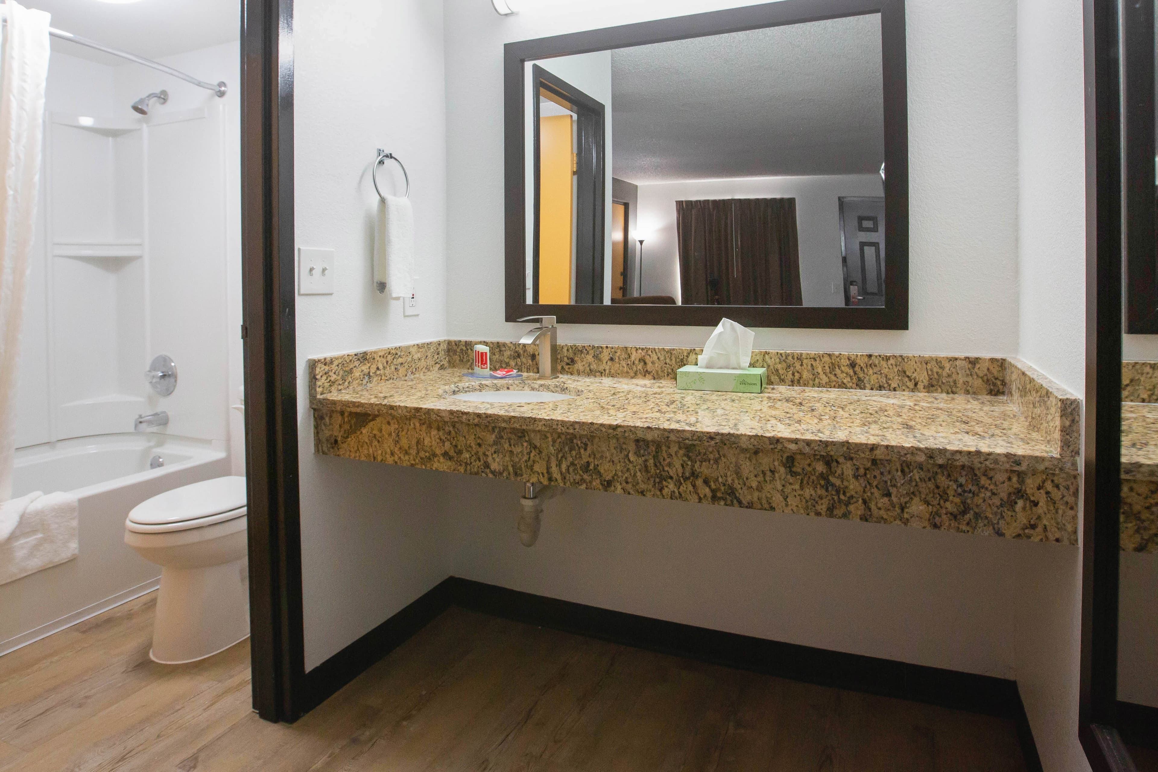 Econo Lodge Lithonia - Atlanta East — 13