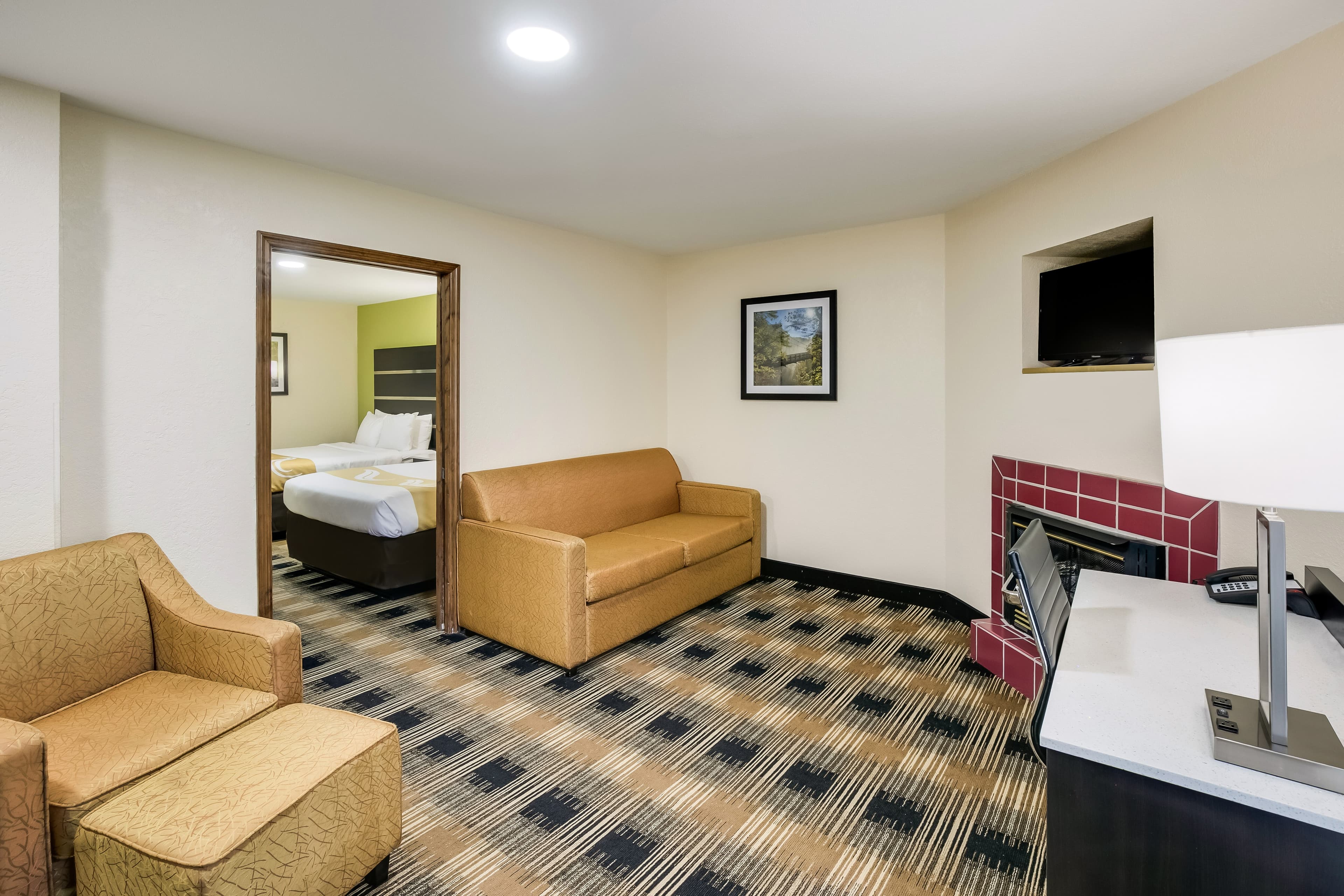 Quality Inn & Suites Mt. Chalet — 17