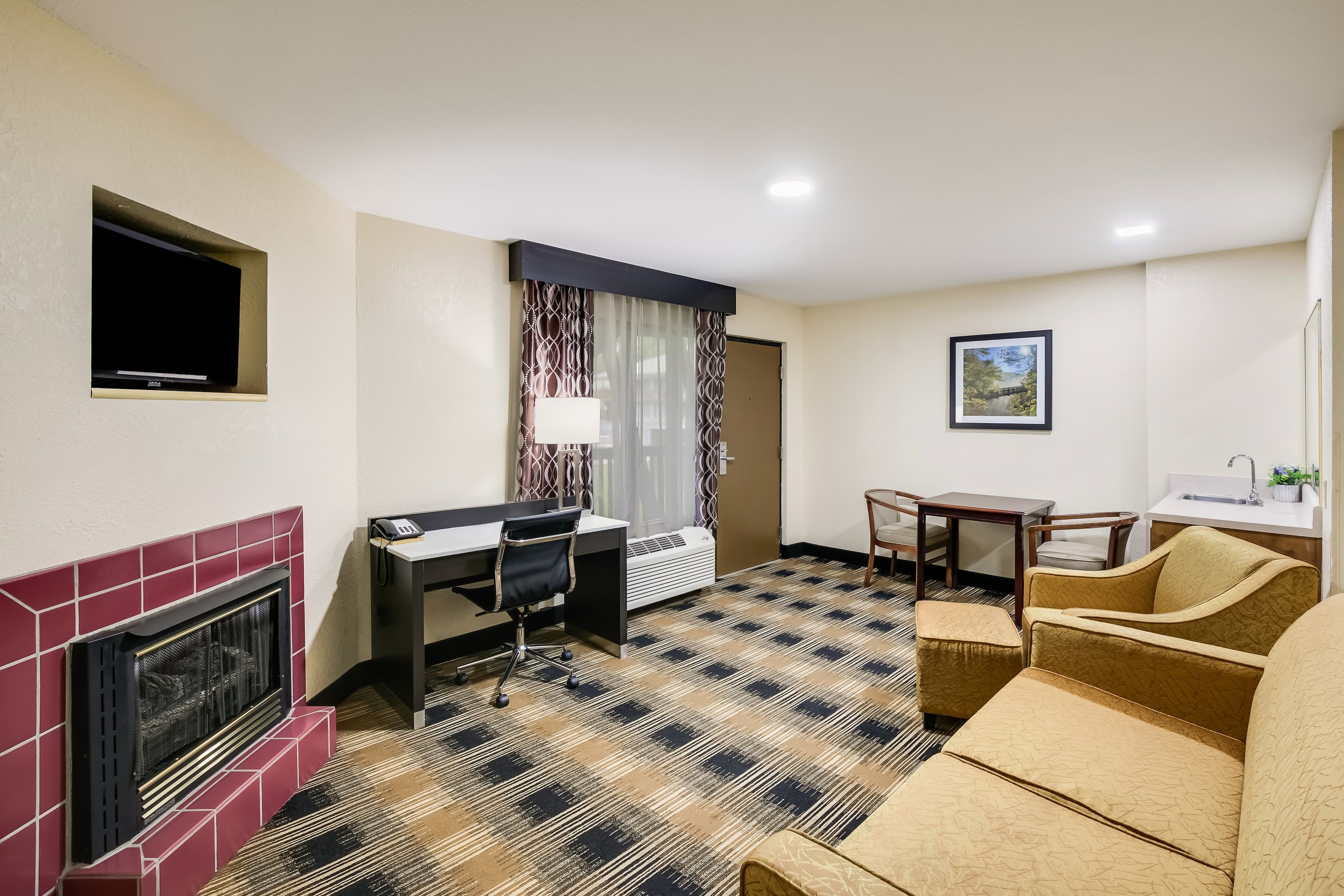 Quality Inn & Suites Mt. Chalet — 18