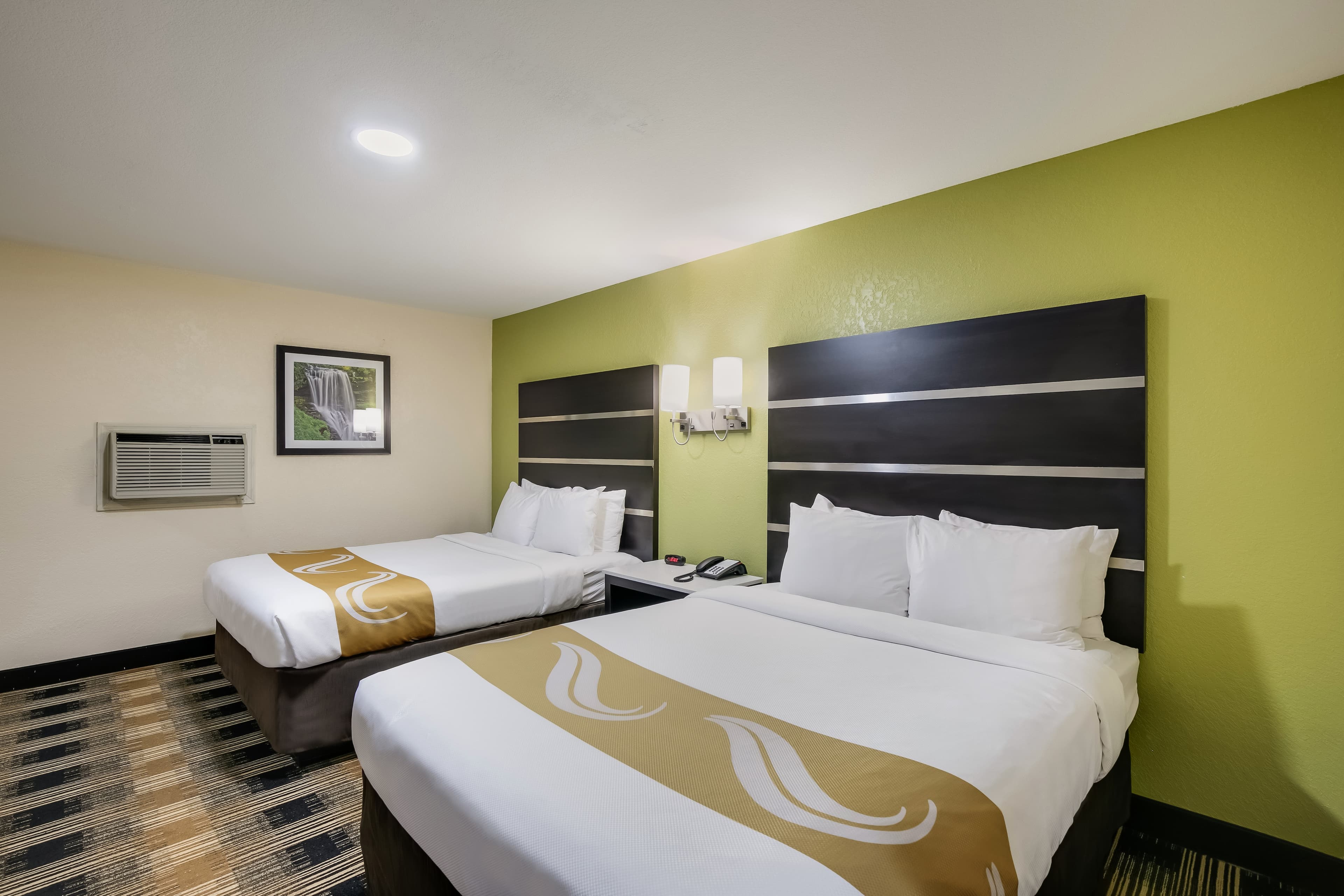 Quality Inn & Suites Mt. Chalet — 21