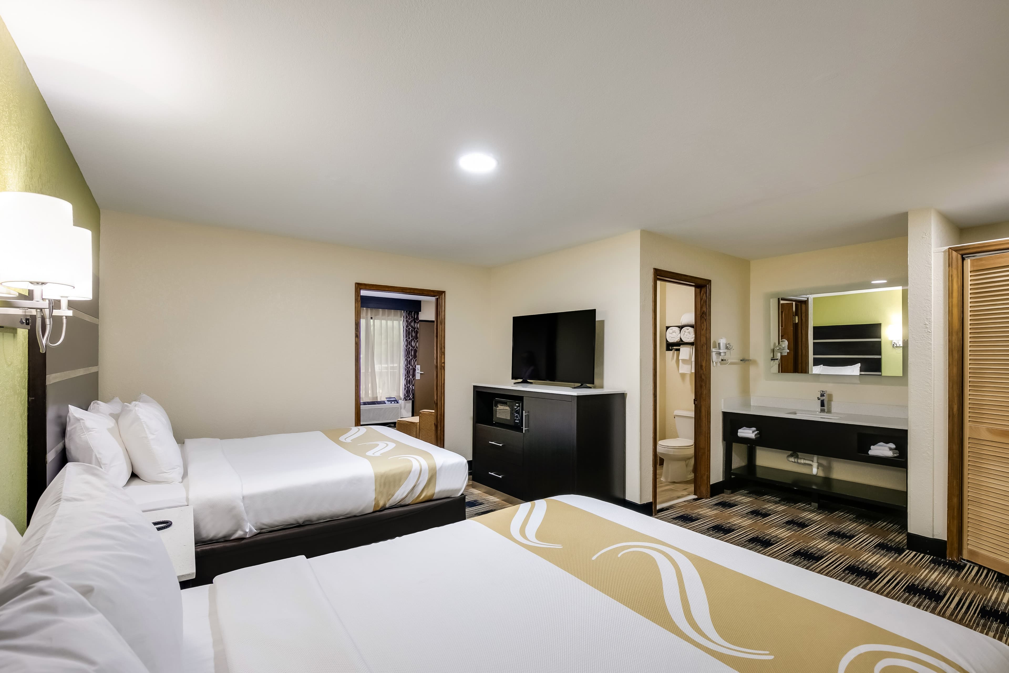 Quality Inn & Suites Mt. Chalet — 22