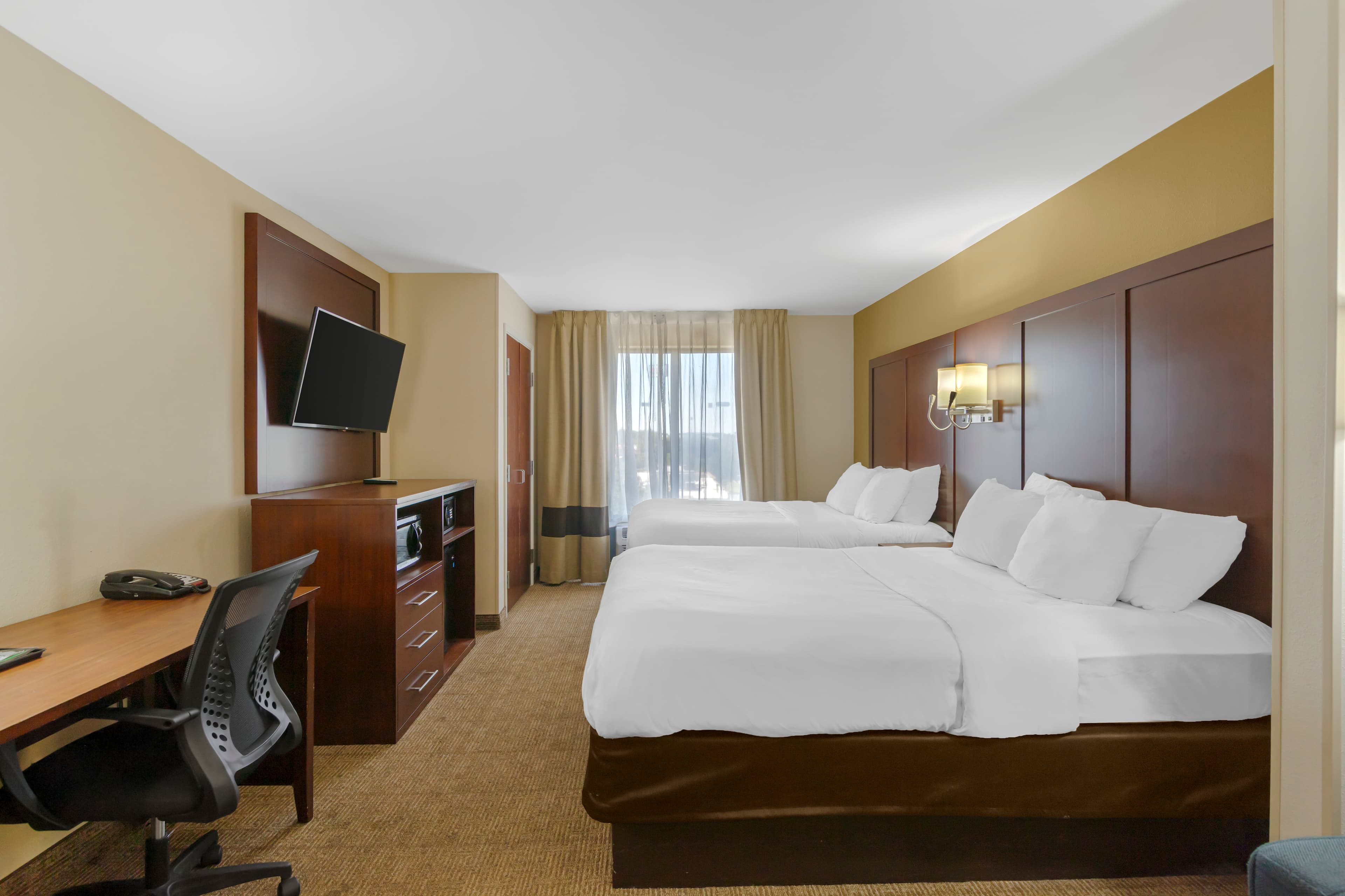 Comfort Suites Savannah Gateway I-95 - Image 3