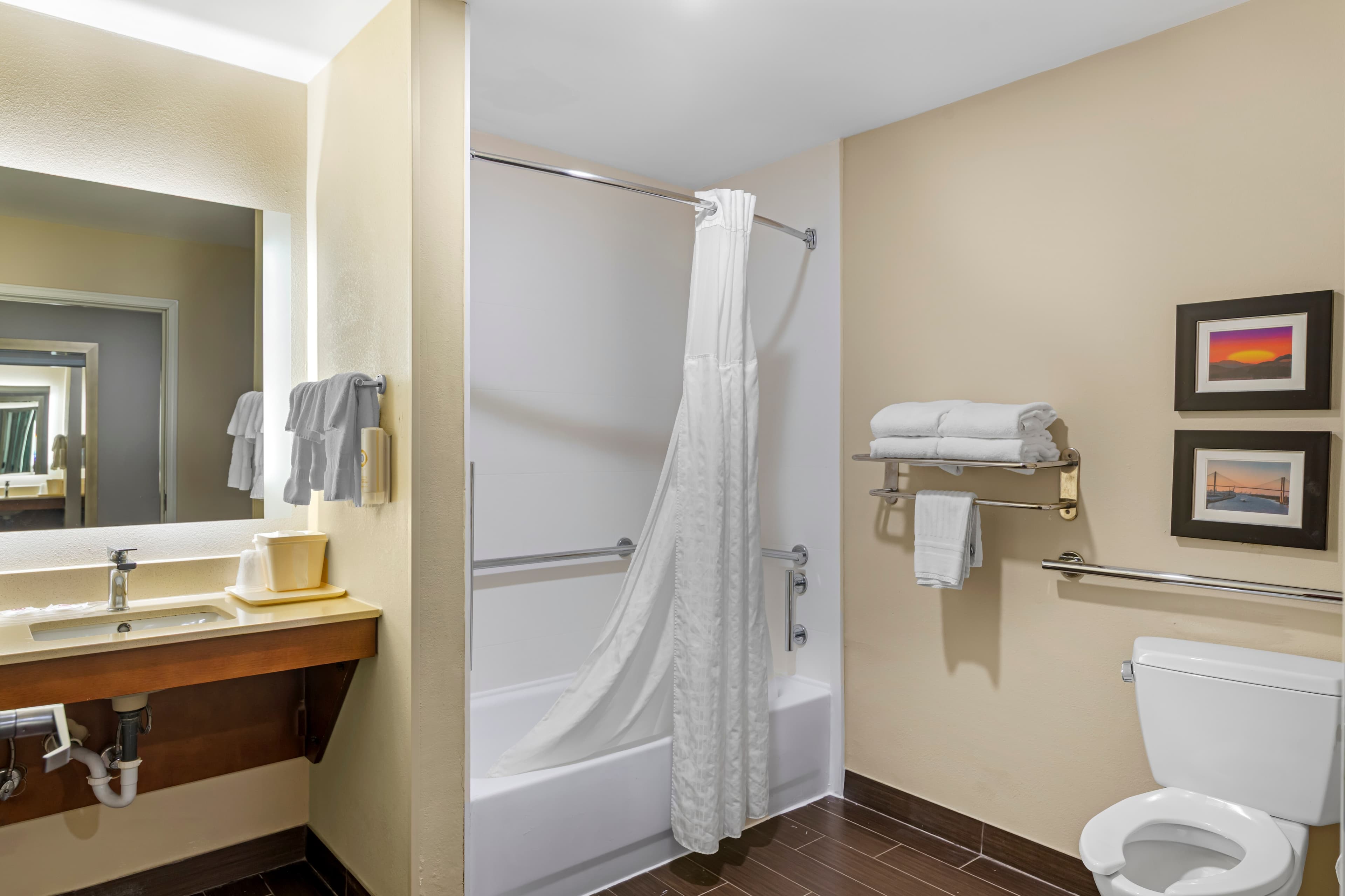 Comfort Suites Savannah Gateway I-95 — 9