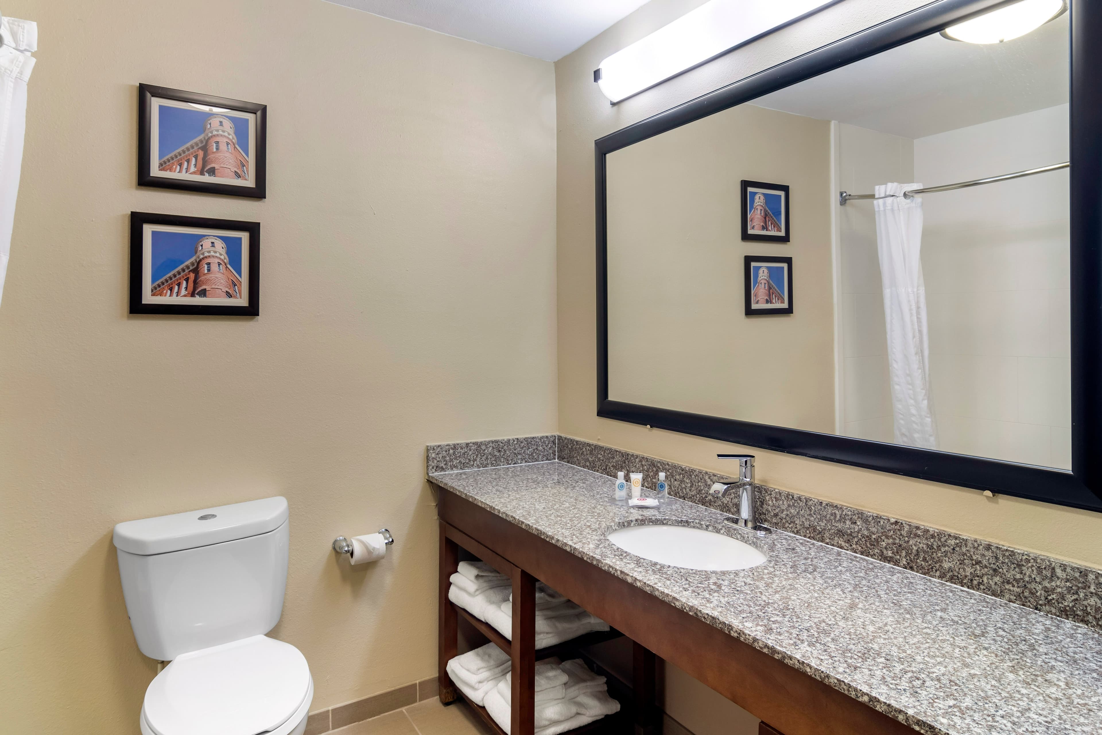 Comfort Inn & Suites Macon North I-75 — 11