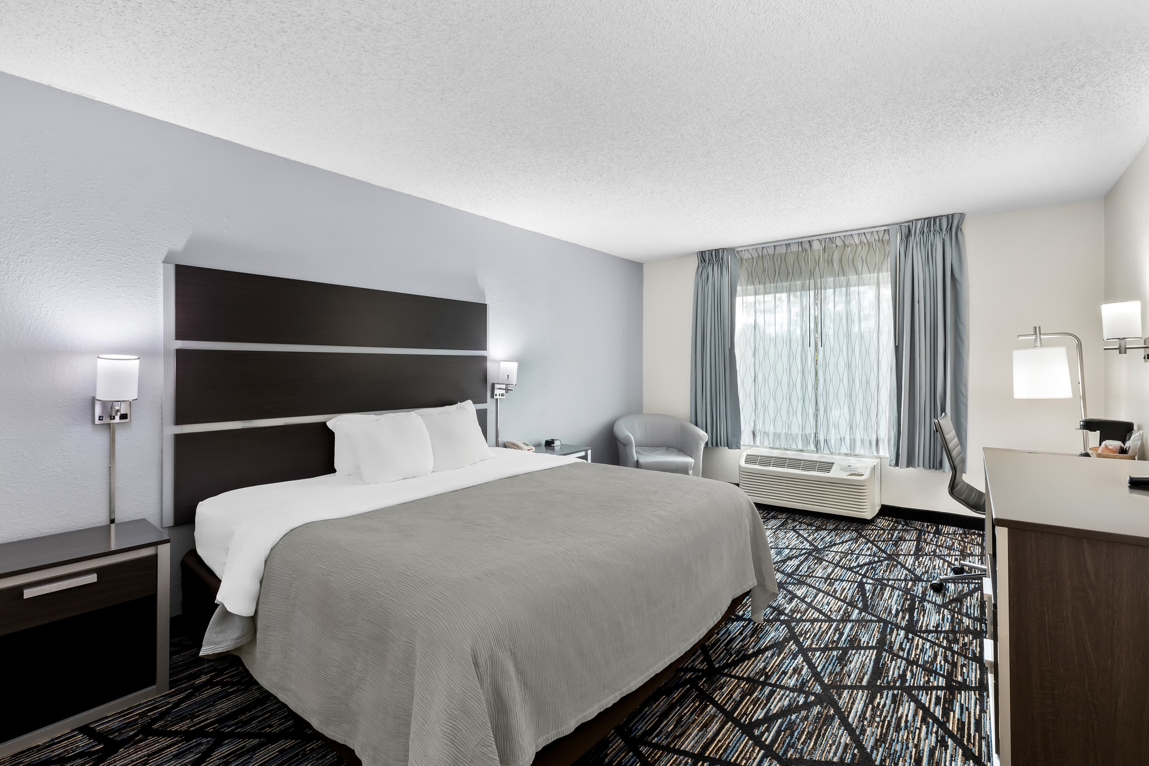 Quality Inn Northlake — 12