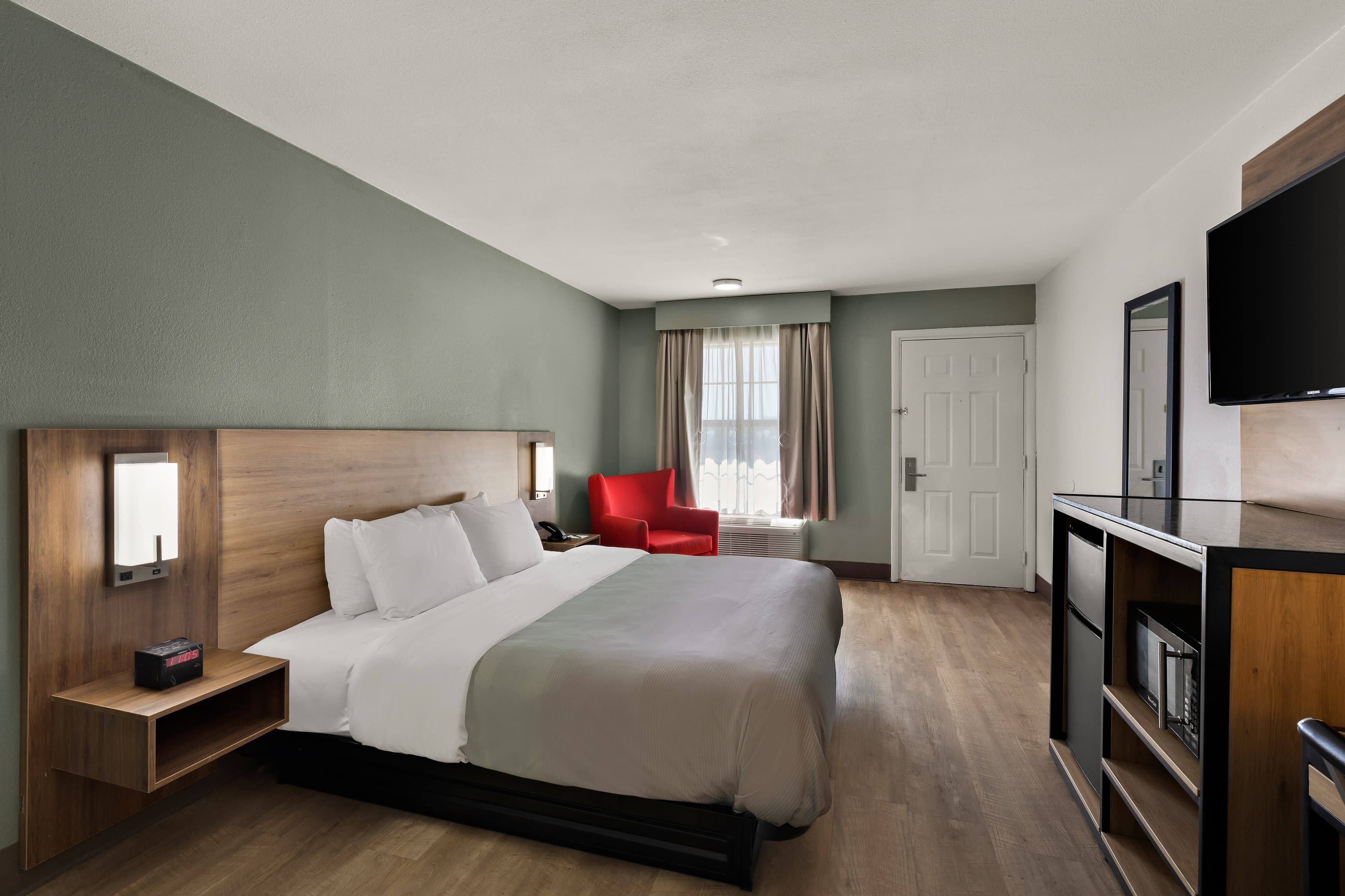 Quality Inn Monroe - Image 2