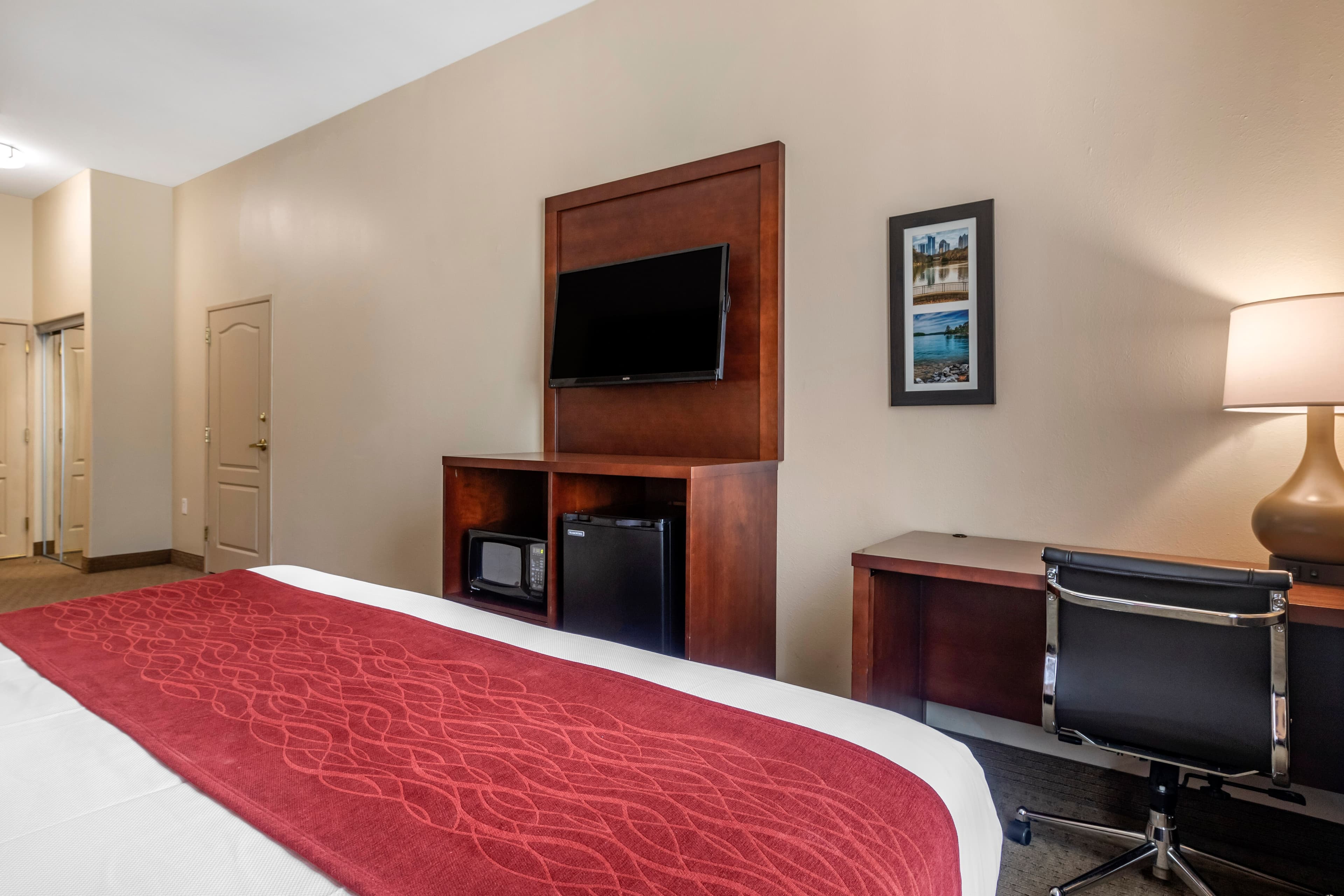 Comfort Inn & Suites Villa Rica — 18
