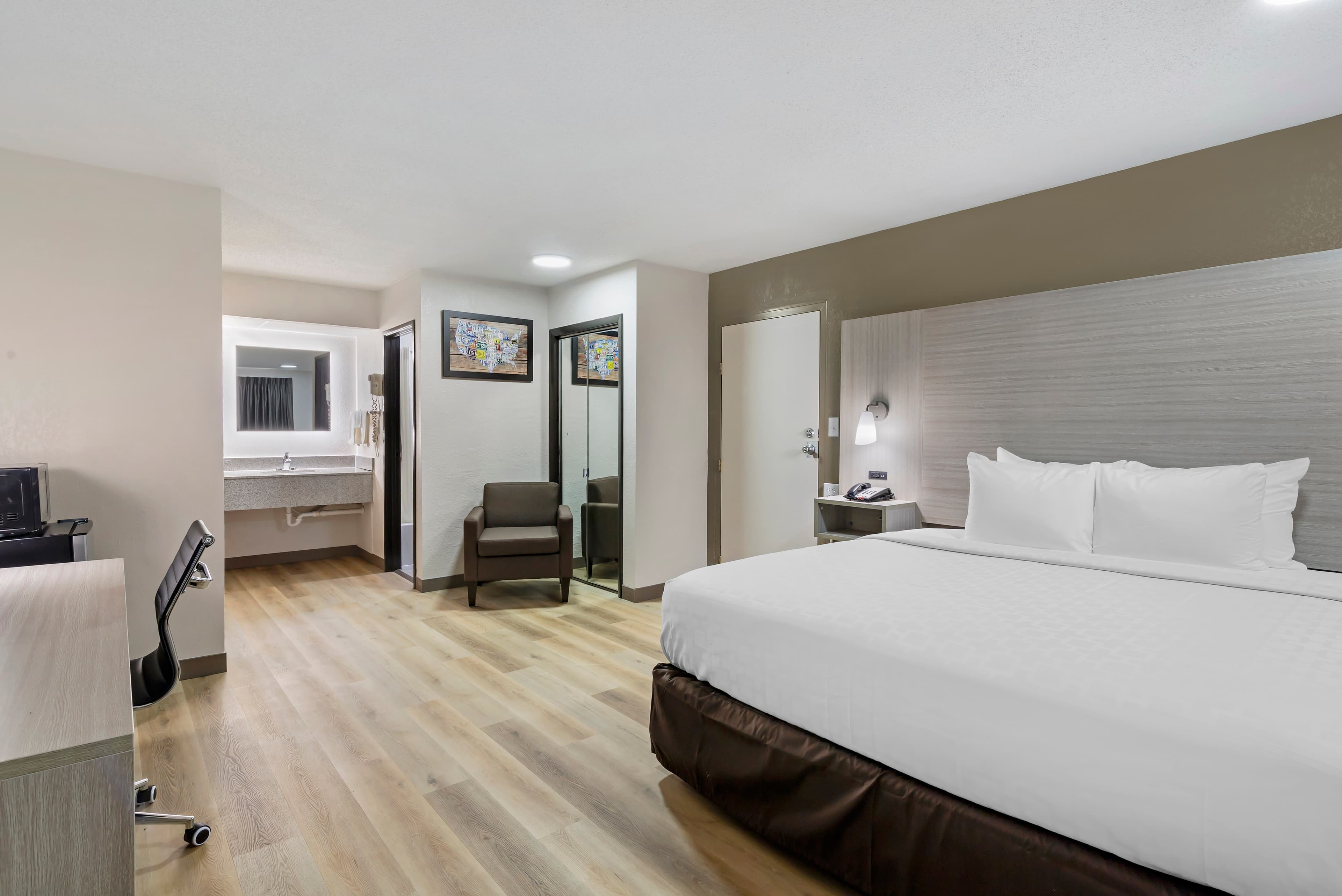 Econo Lodge Augusta, Downtown - Image 2
