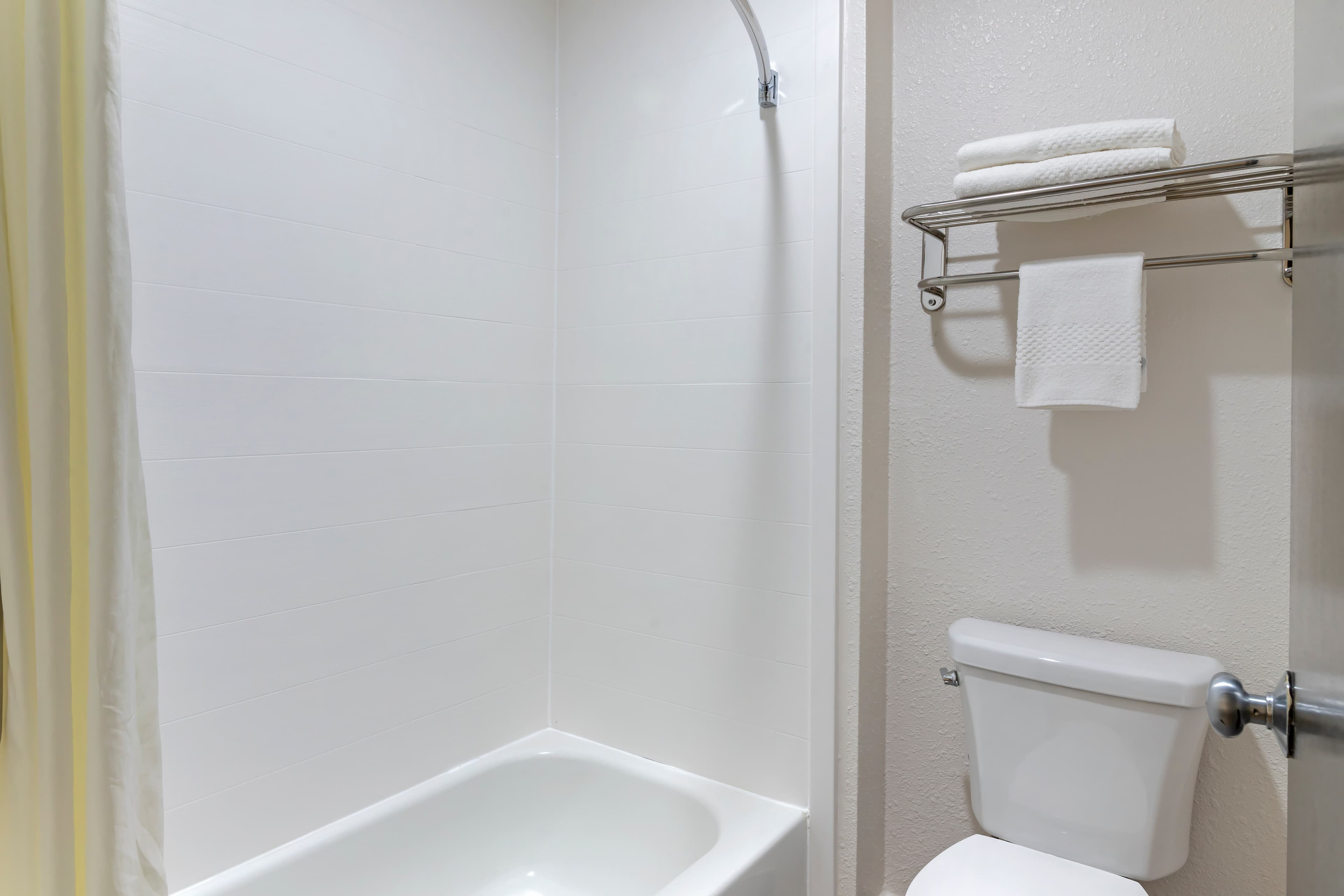 Econo Lodge Augusta, Downtown — 6