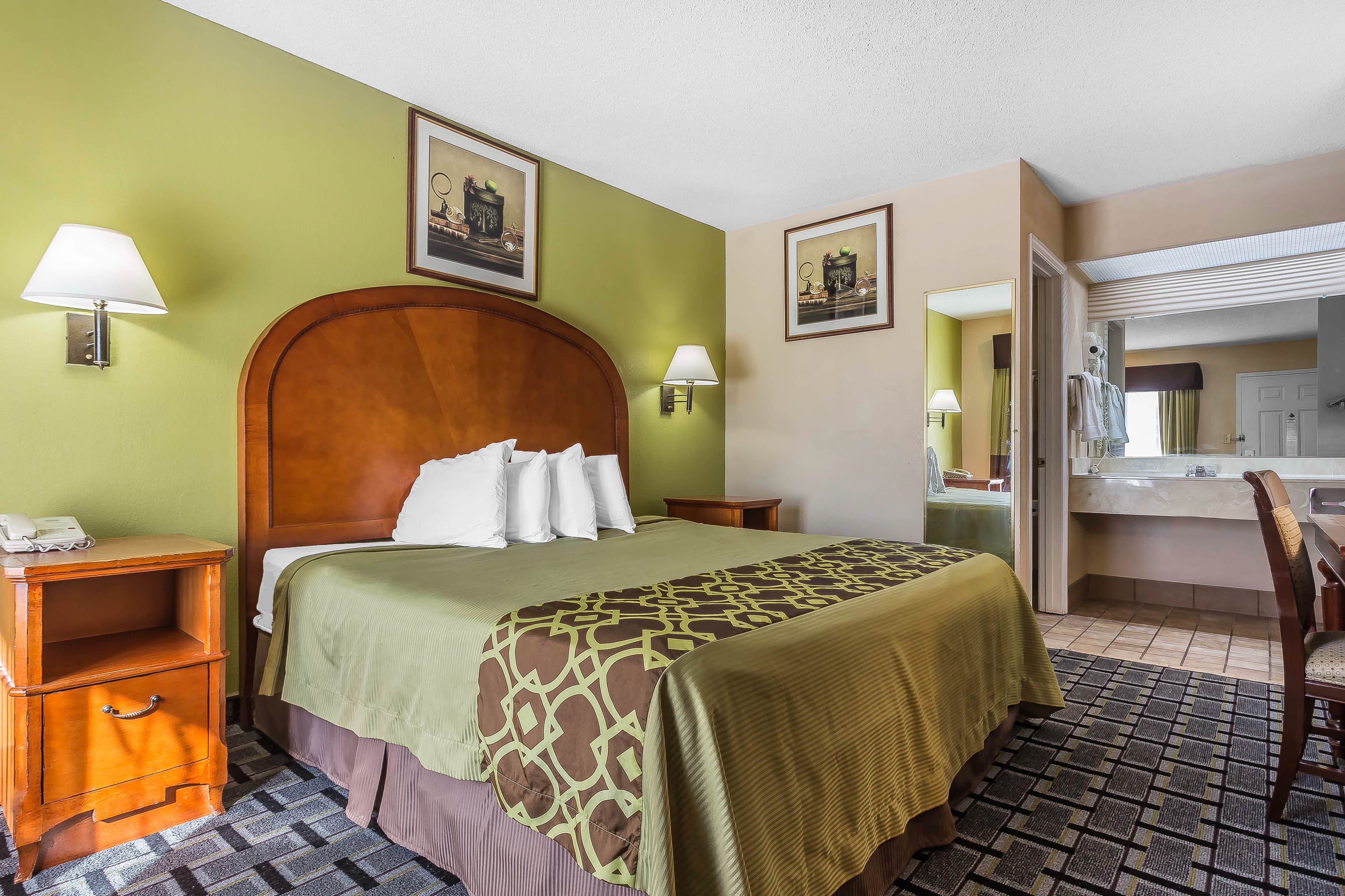 Rodeway Inn Augusta South - Image 5